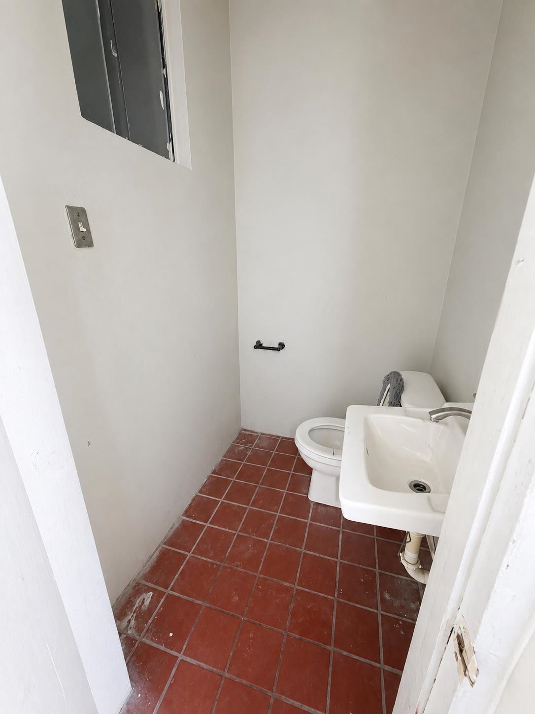 1516 San Bernardo Ave Property Photo 6