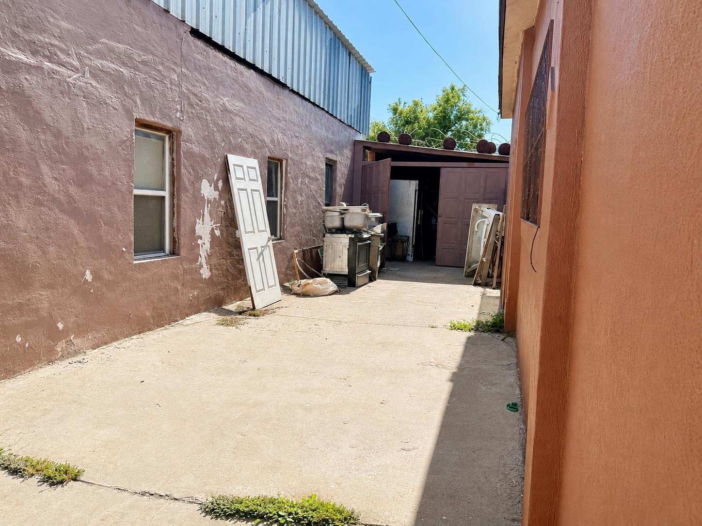 1516 San Bernardo Ave Property Photo 8