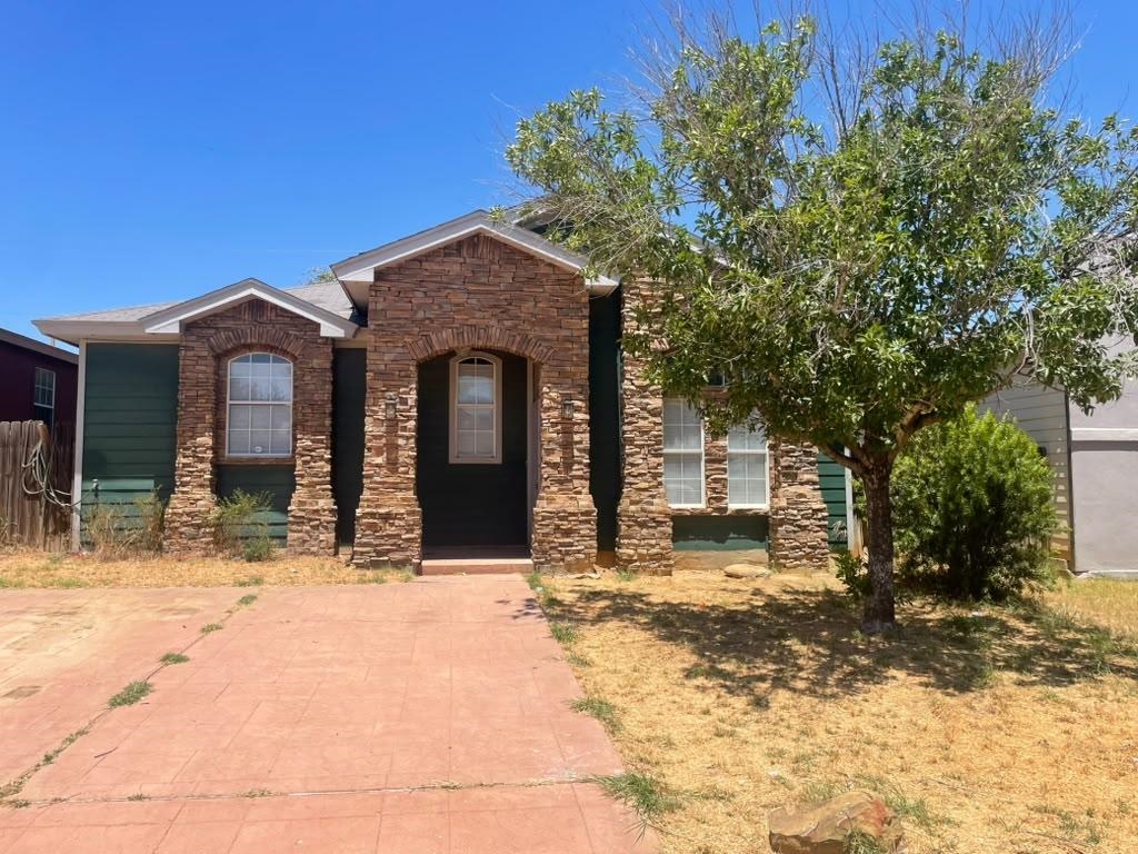 2318 Loma Vista Dr Property Photo 1