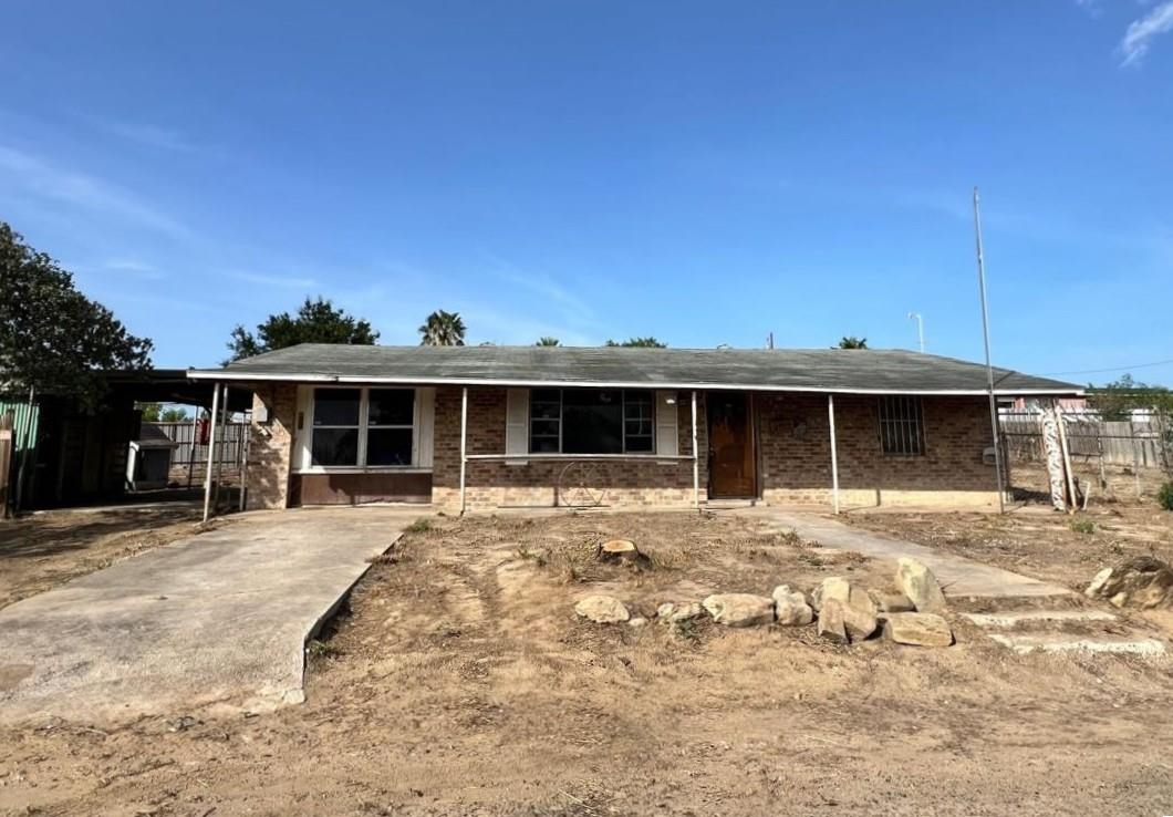 5222 Vicki Ln Property Photo 1