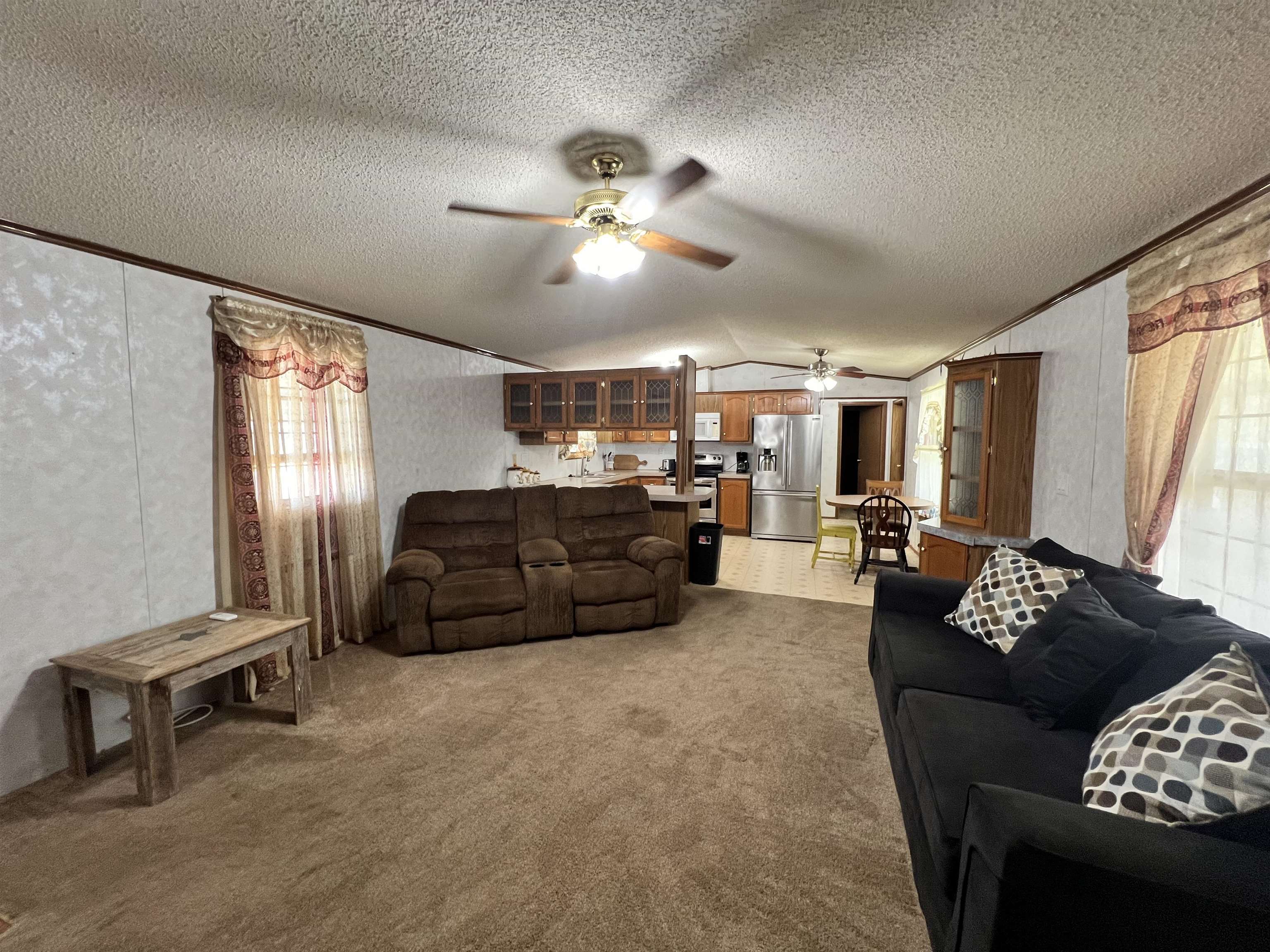 102 Autumn Ln. Property Photo 10