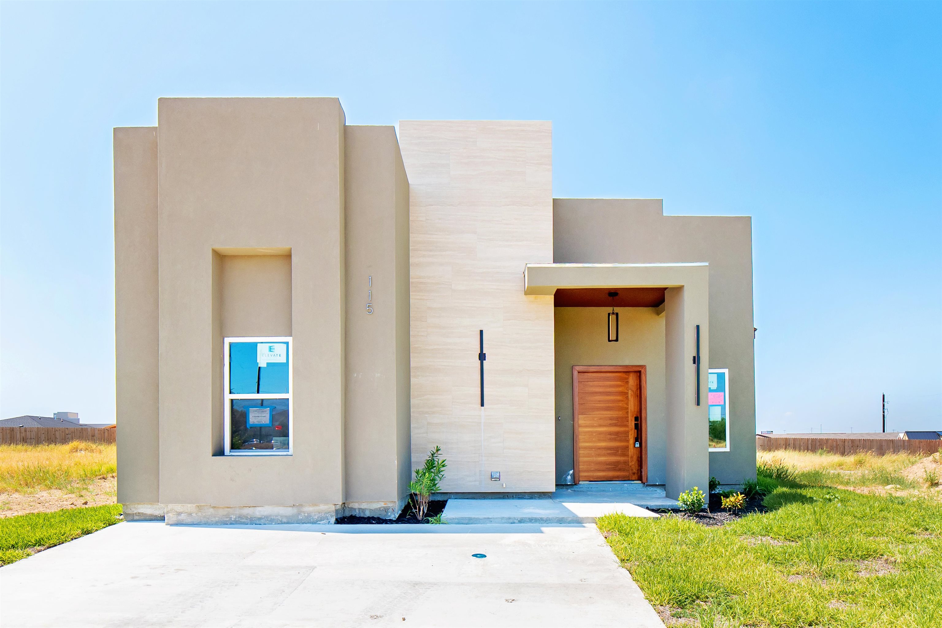 115 Lusitano Dr. Property Photo 1