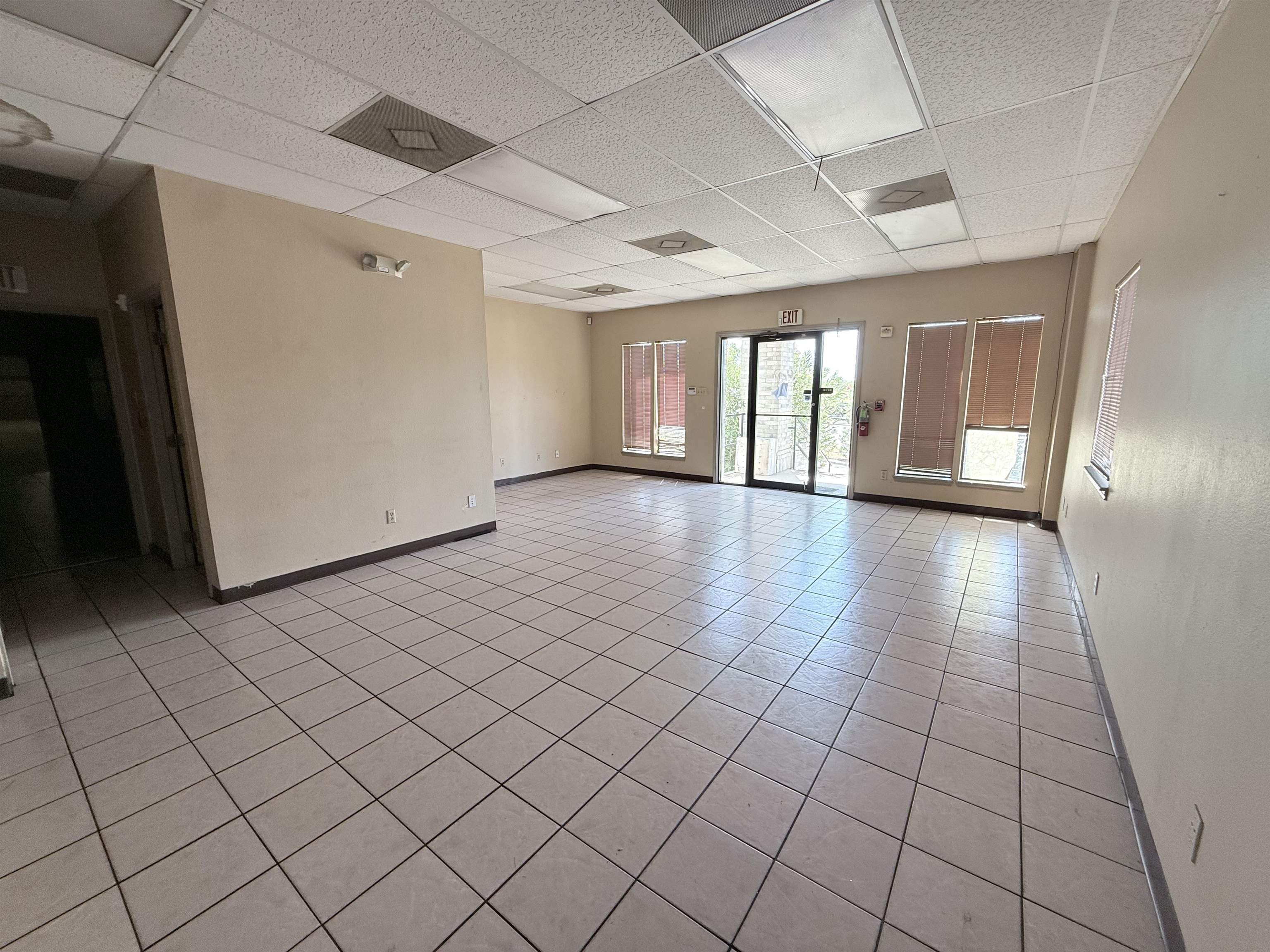 14401 Atlanta Dr Property Photo 3
