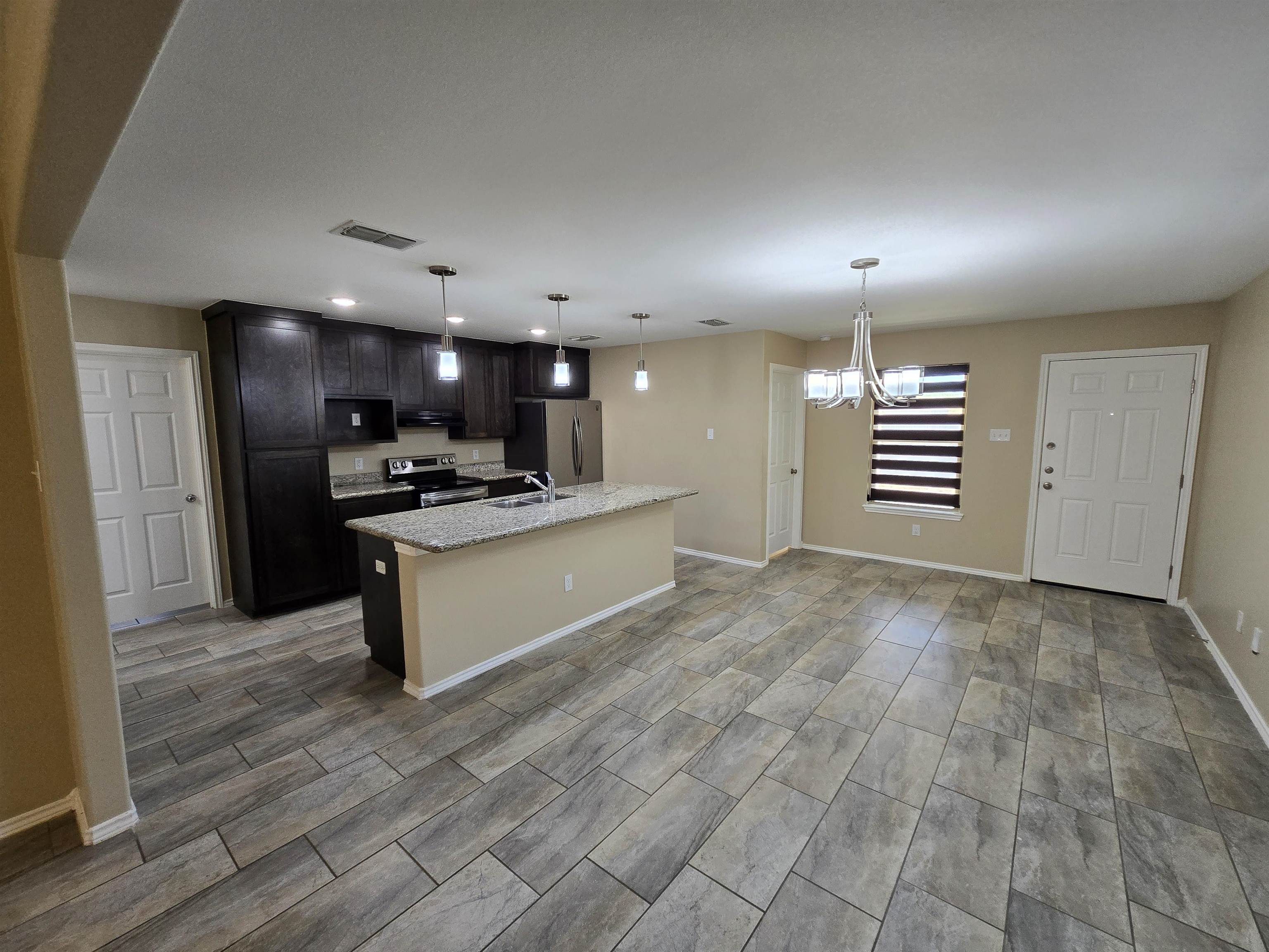 5821 Doctorado Dr. Property Photo 4