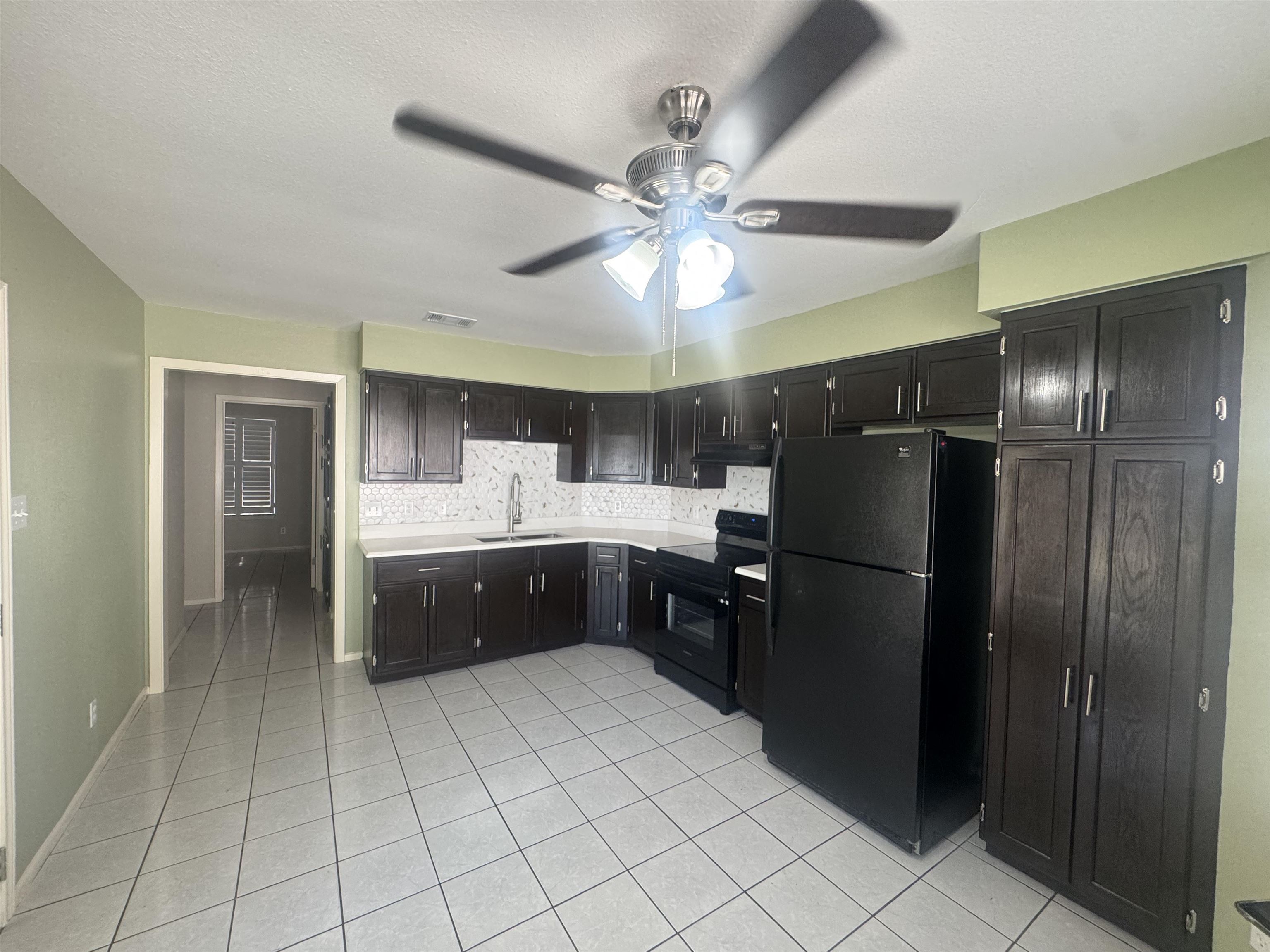 247 Northpoint Dr Property Photo 4