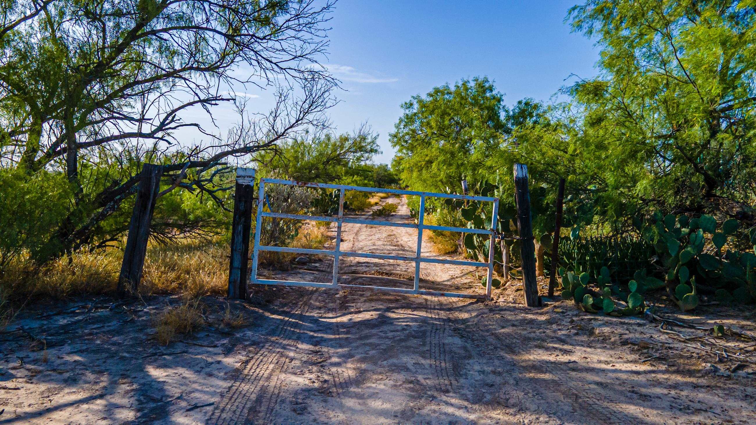 23301 FM 1472 Property Photo 1