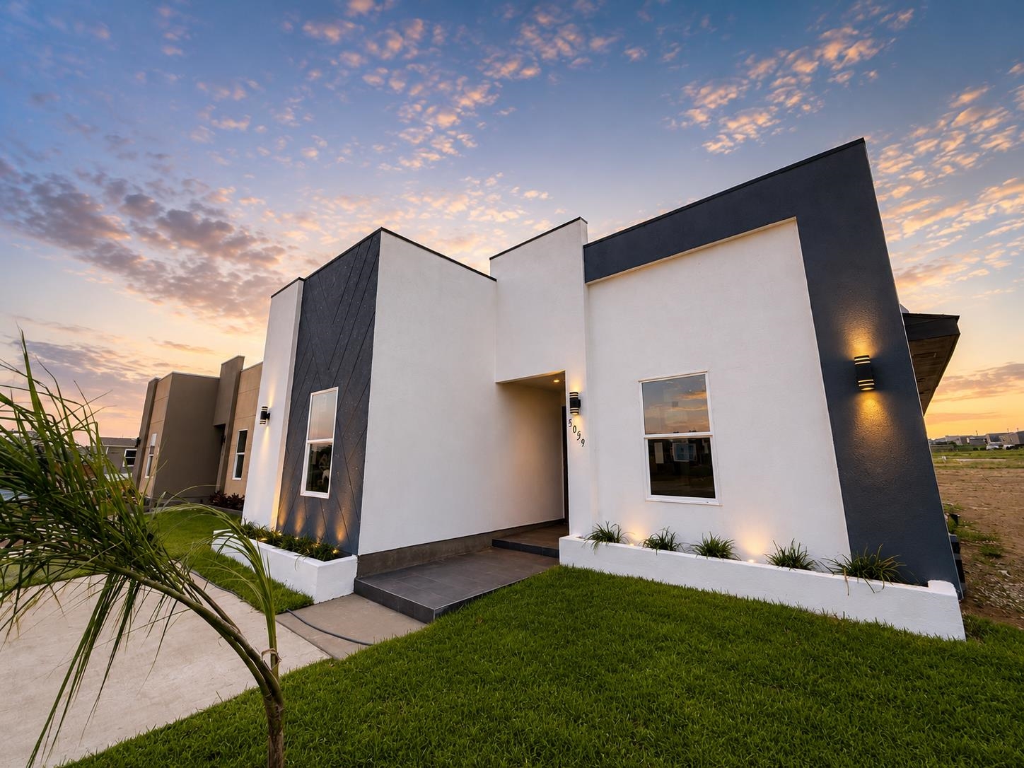 5059 Luna Grande Lp. Property Photo 10