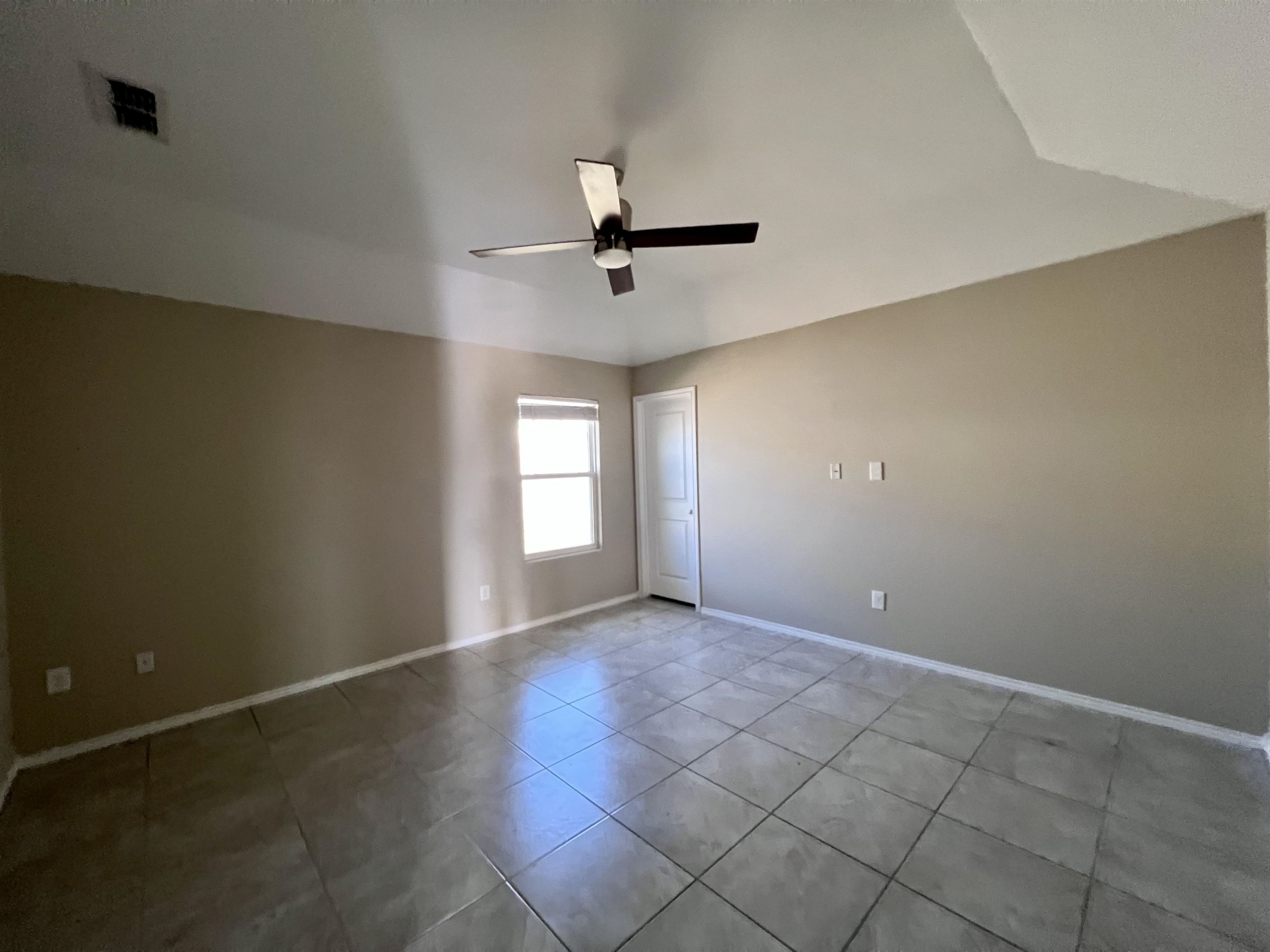 5310 Hacienda Ln Property Photo 10