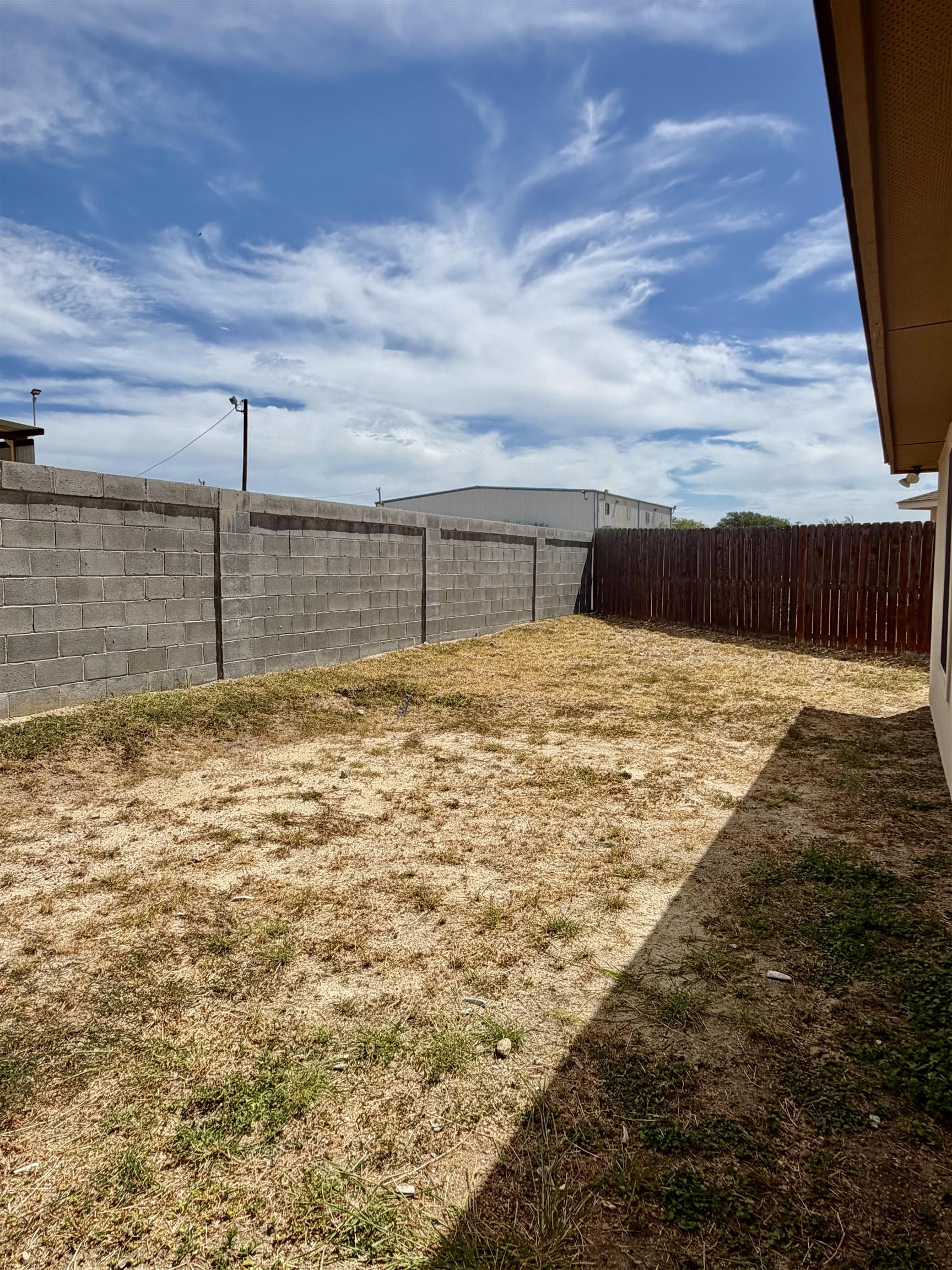 5310 Hacienda Ln Property Photo 23