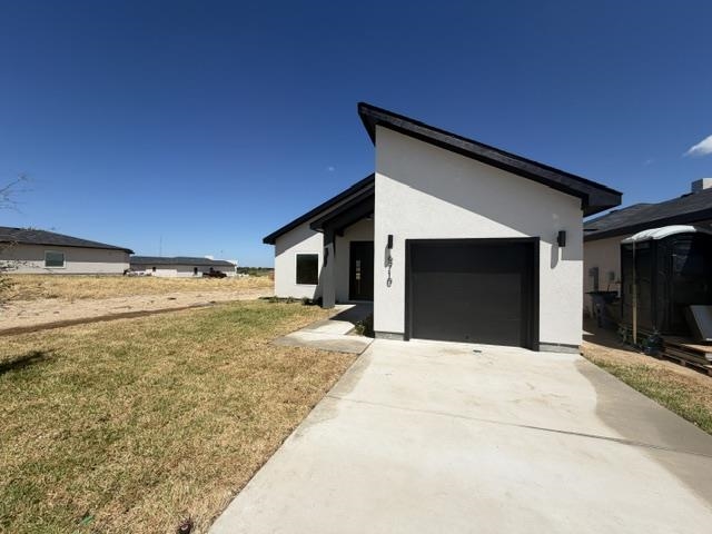 6710 El Bosal Ln. Property Photo 3