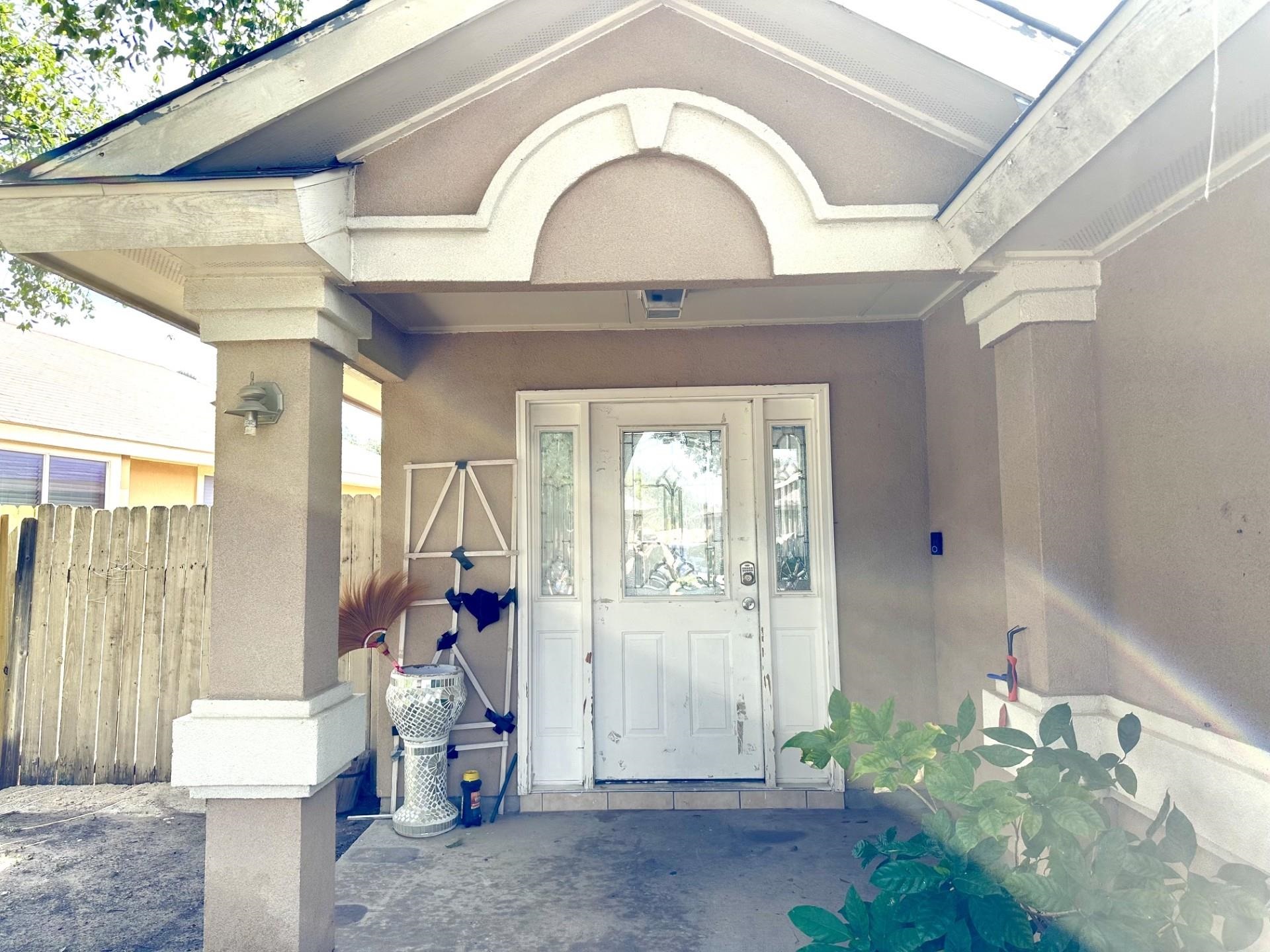11133 Escandon Dr Property Photo 2