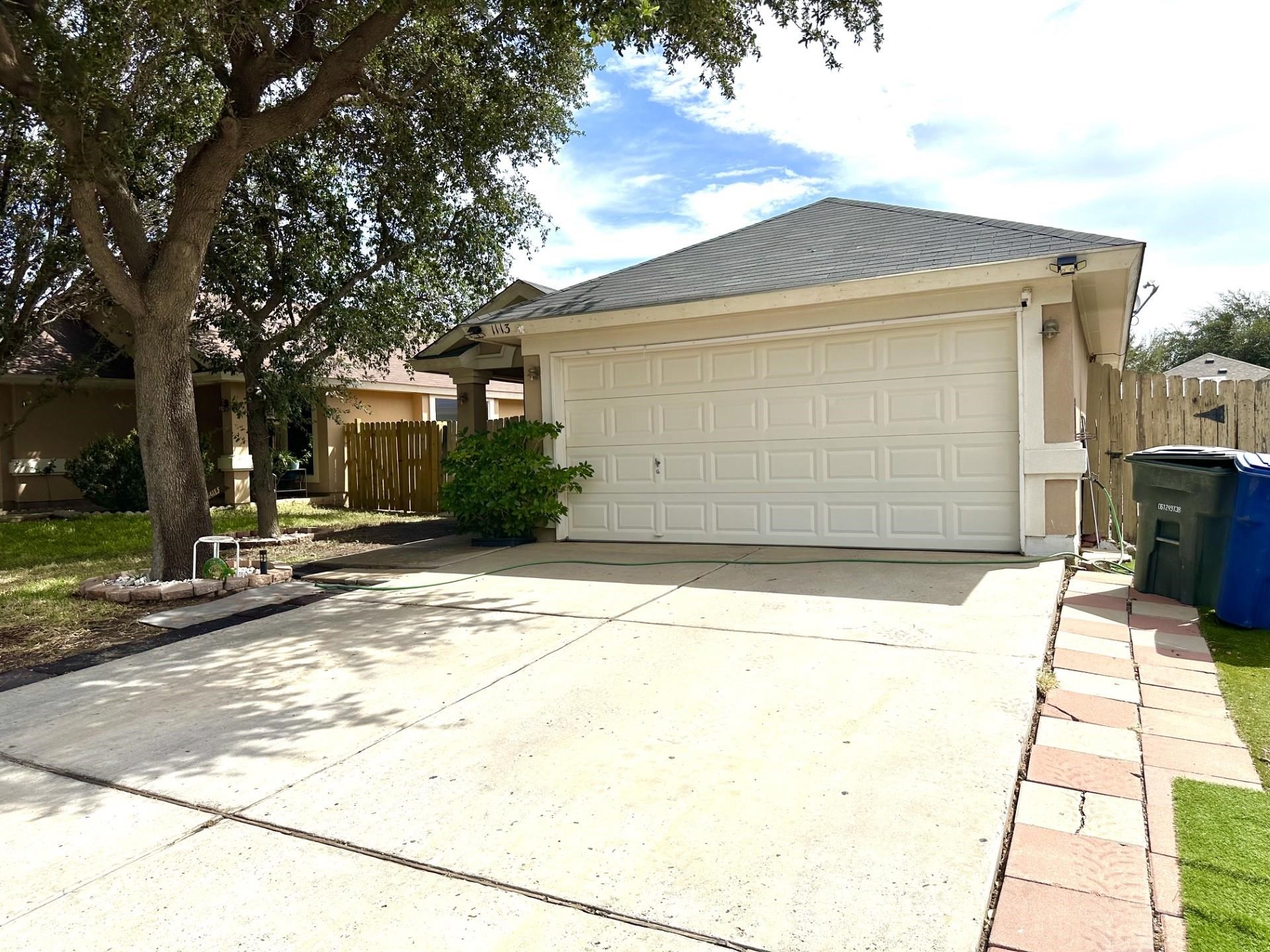 11133 Escandon Dr Property Photo 4