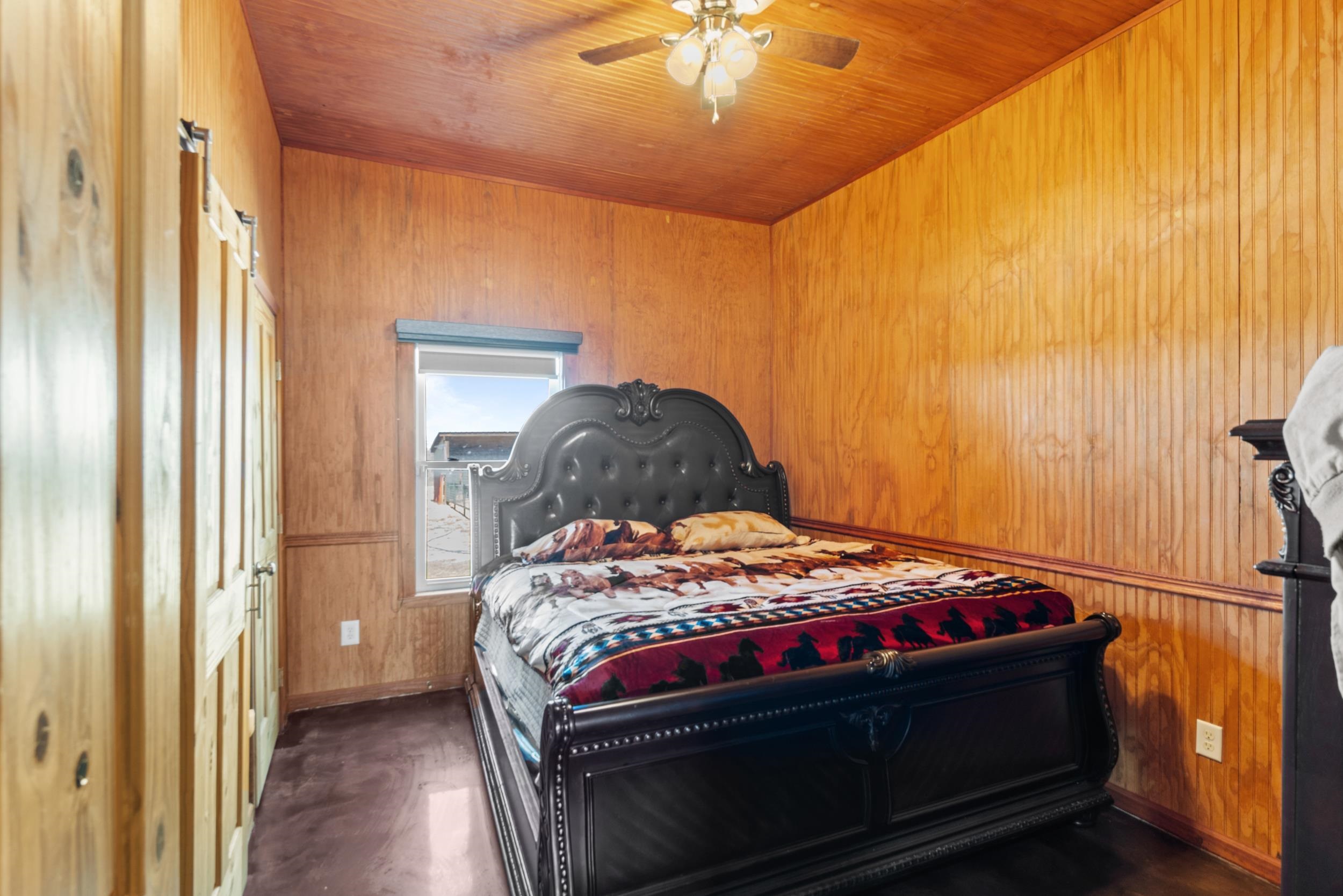225 Hornet Property Photo 14