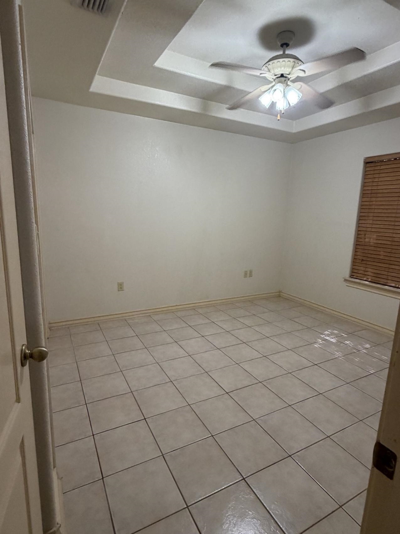 8986 Pebble Trl Property Photo 9