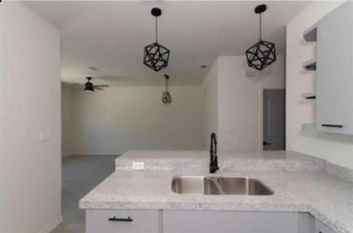 7608 Rocio Dr 6 Property Photo 3
