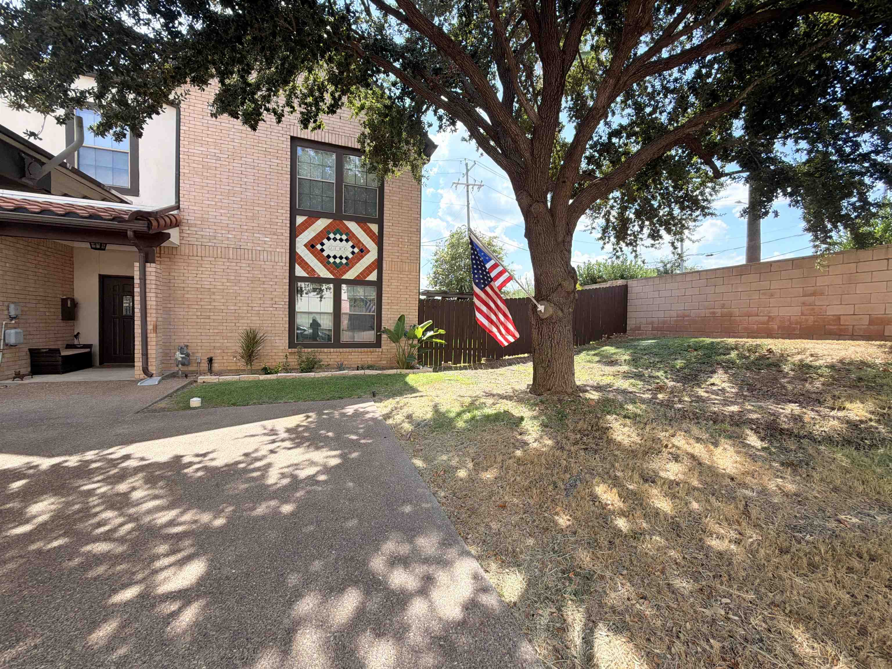 2445 Monarch Dr 1104 Property Photo 1