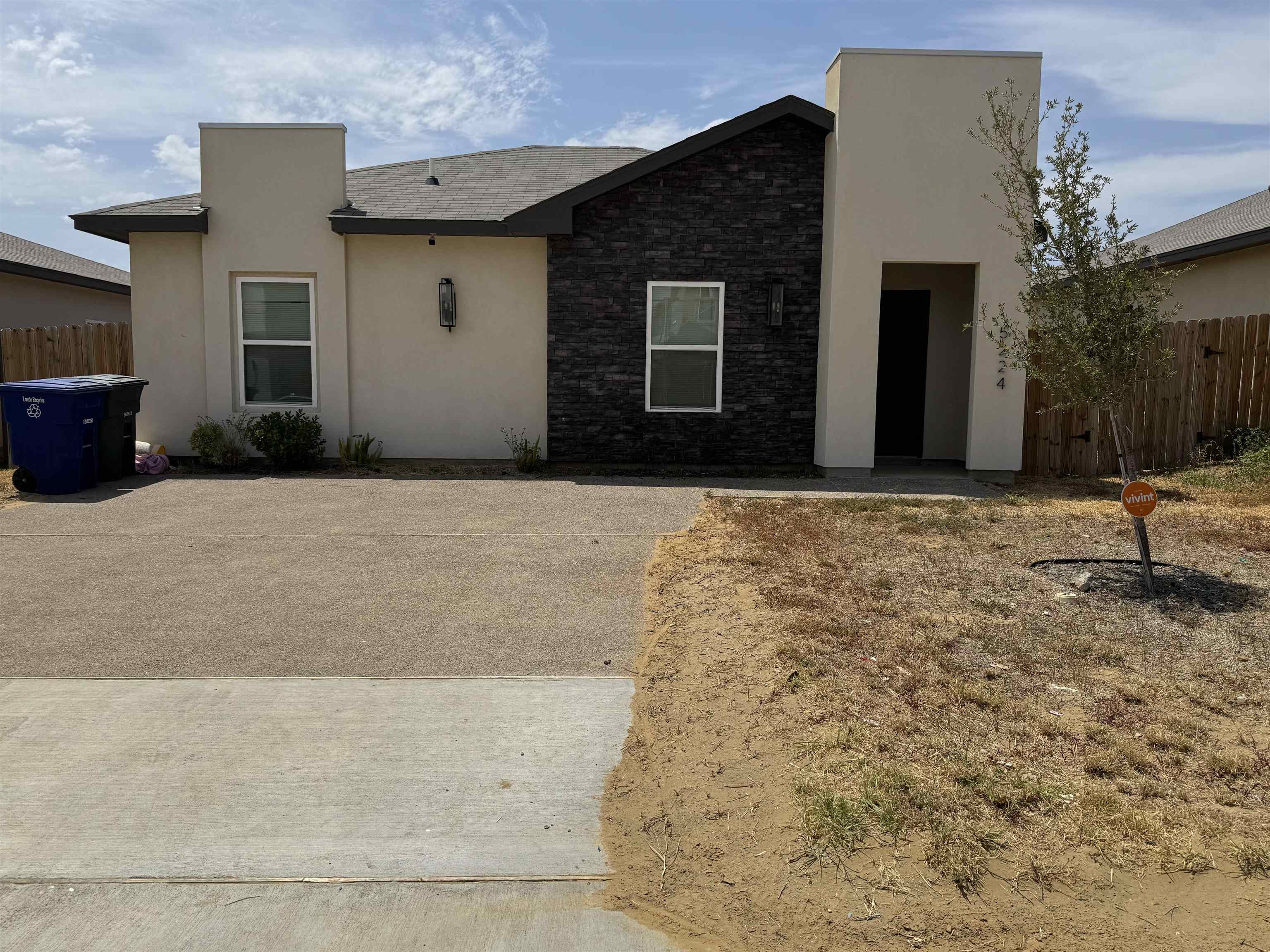 5224 Higuera Ln. Property Photo 1