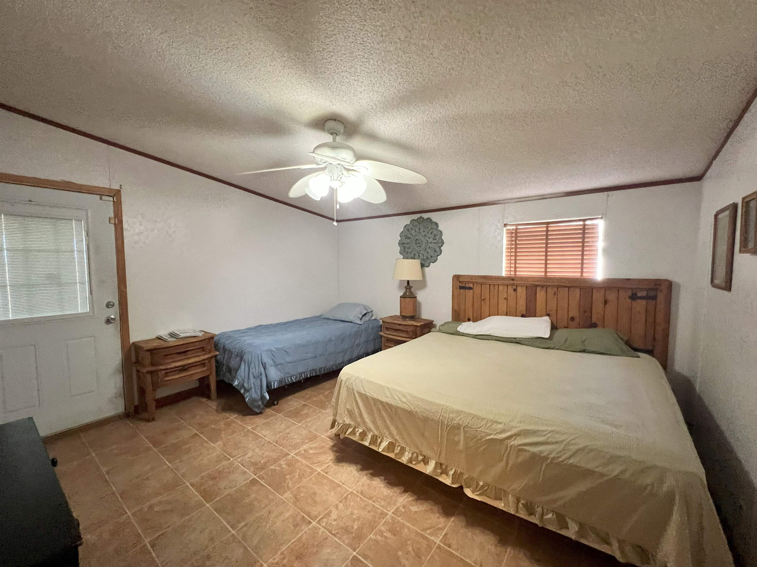 1809 Siesta Ln Property Photo 23