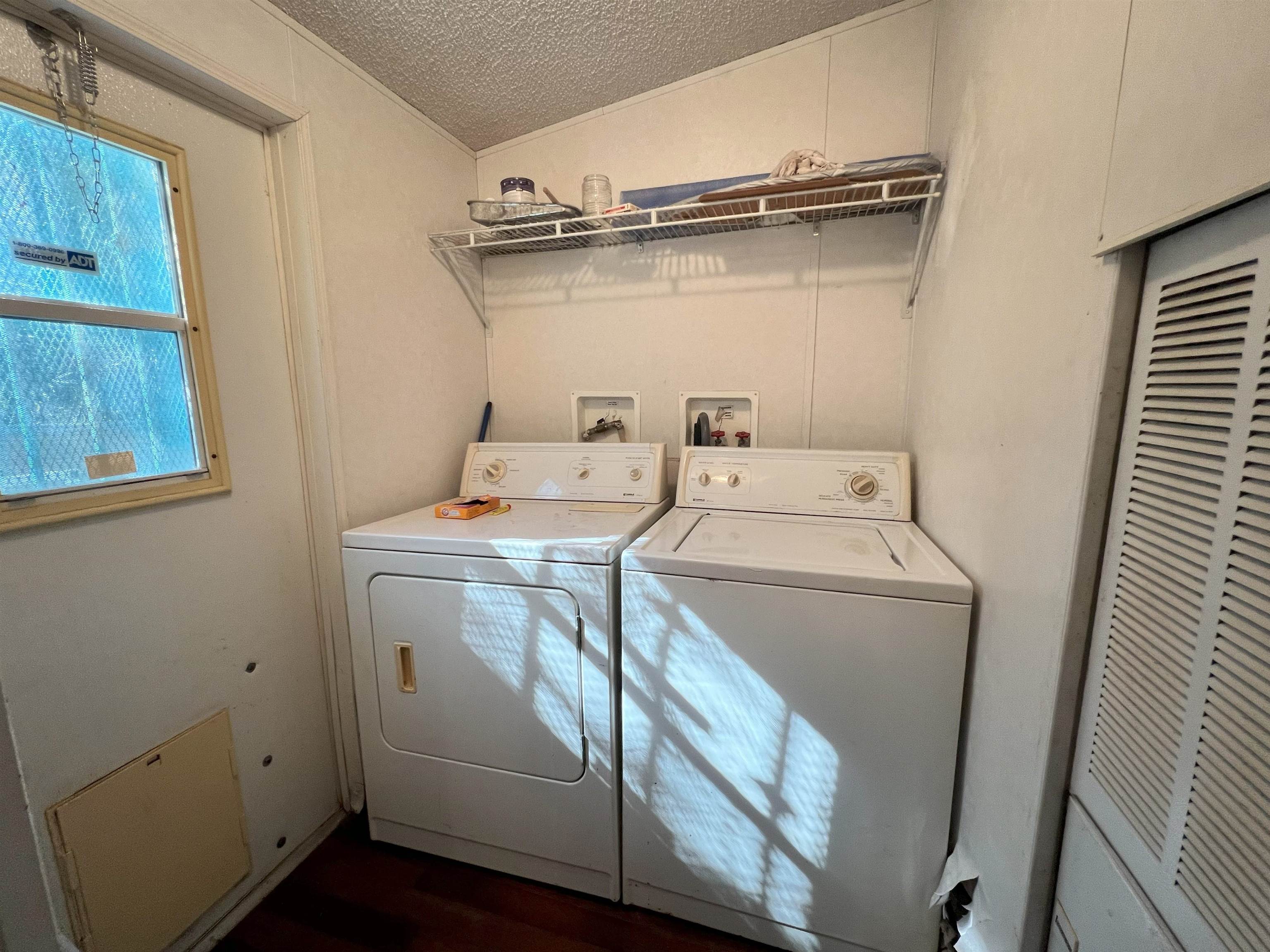 1809 Siesta Ln Property Photo 29