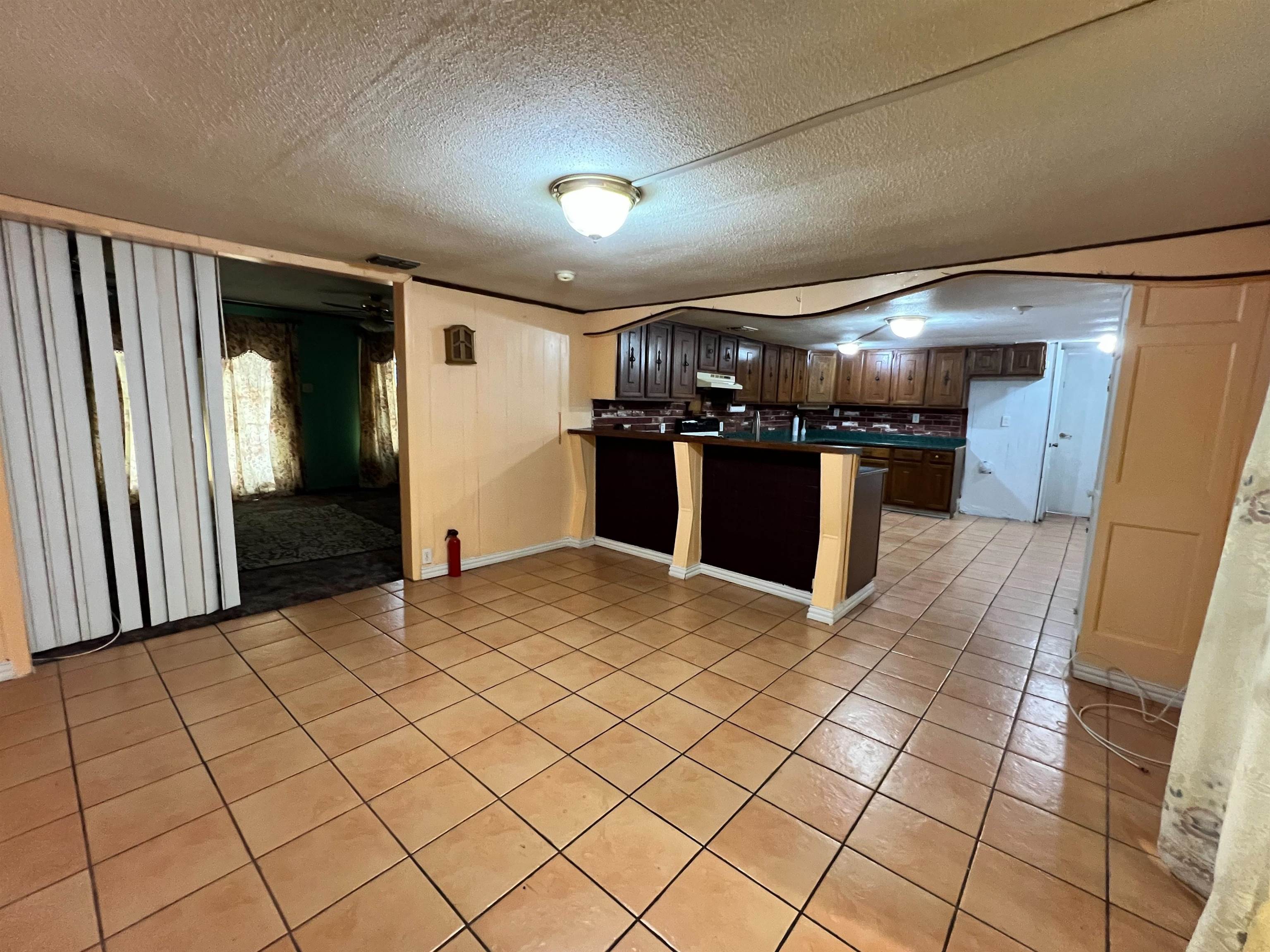 248 E Park Dr Property Photo 10