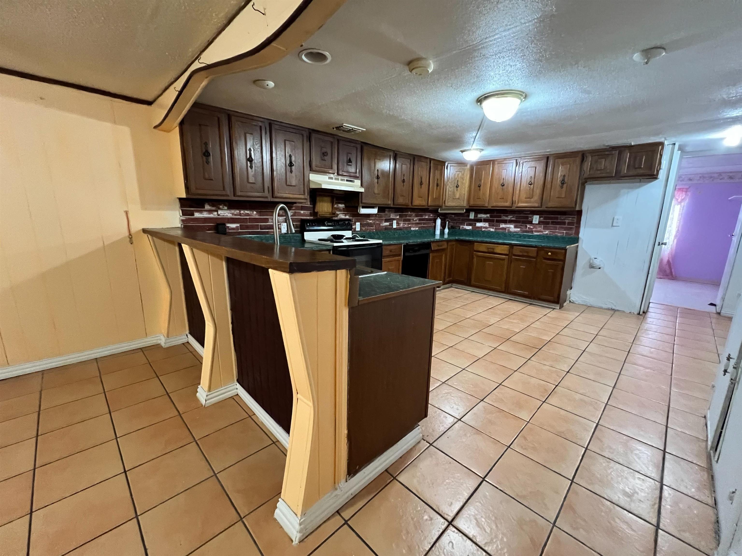 248 E Park Dr Property Photo 11