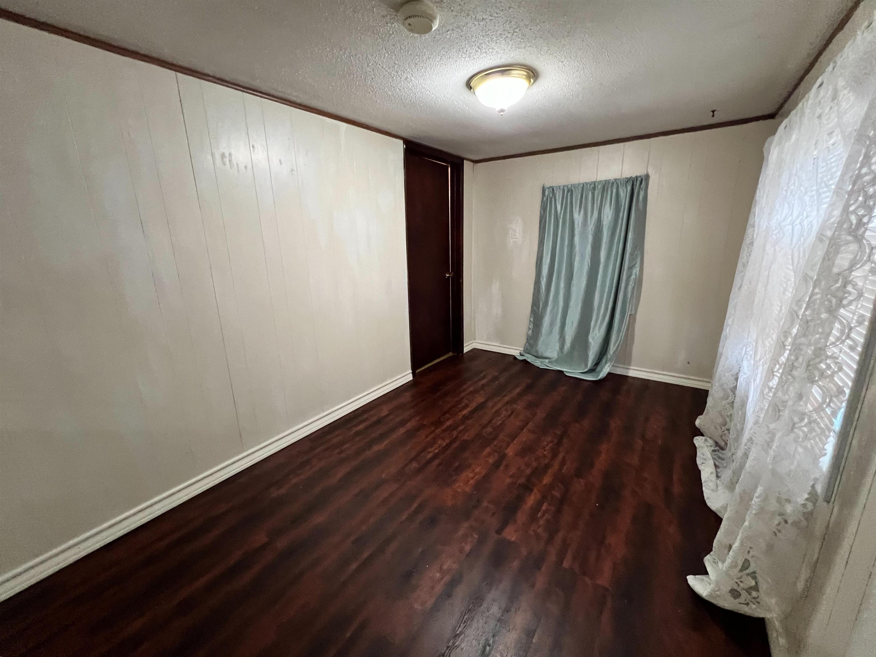 248 E Park Dr Property Photo 19