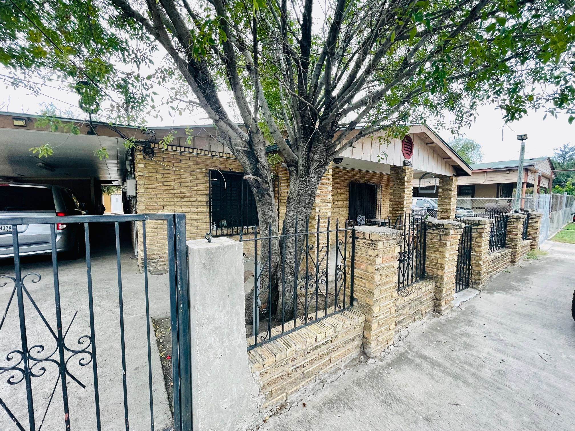 1503 Chicago St Property Photo 3