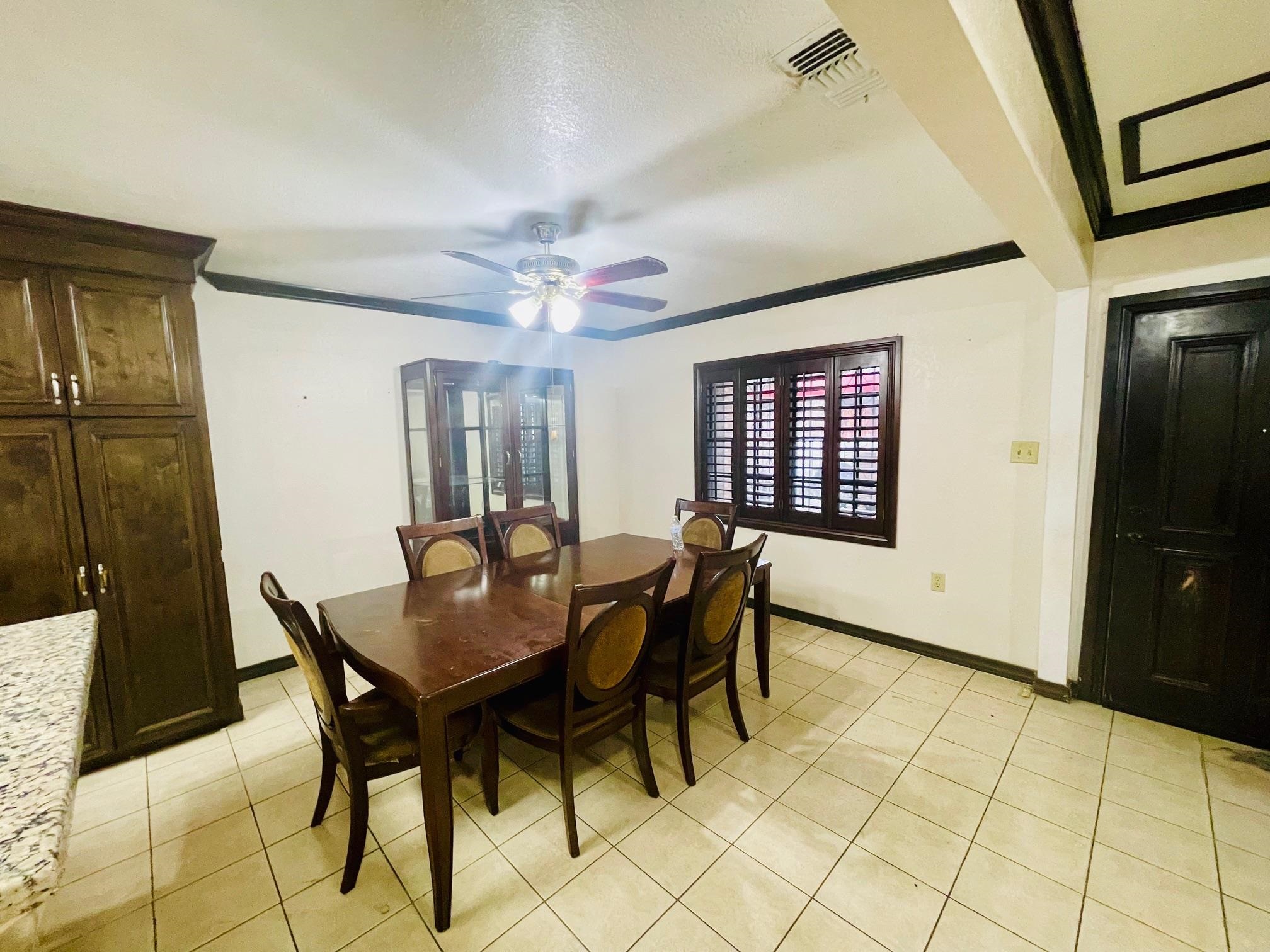 1503 Chicago St Property Photo 6