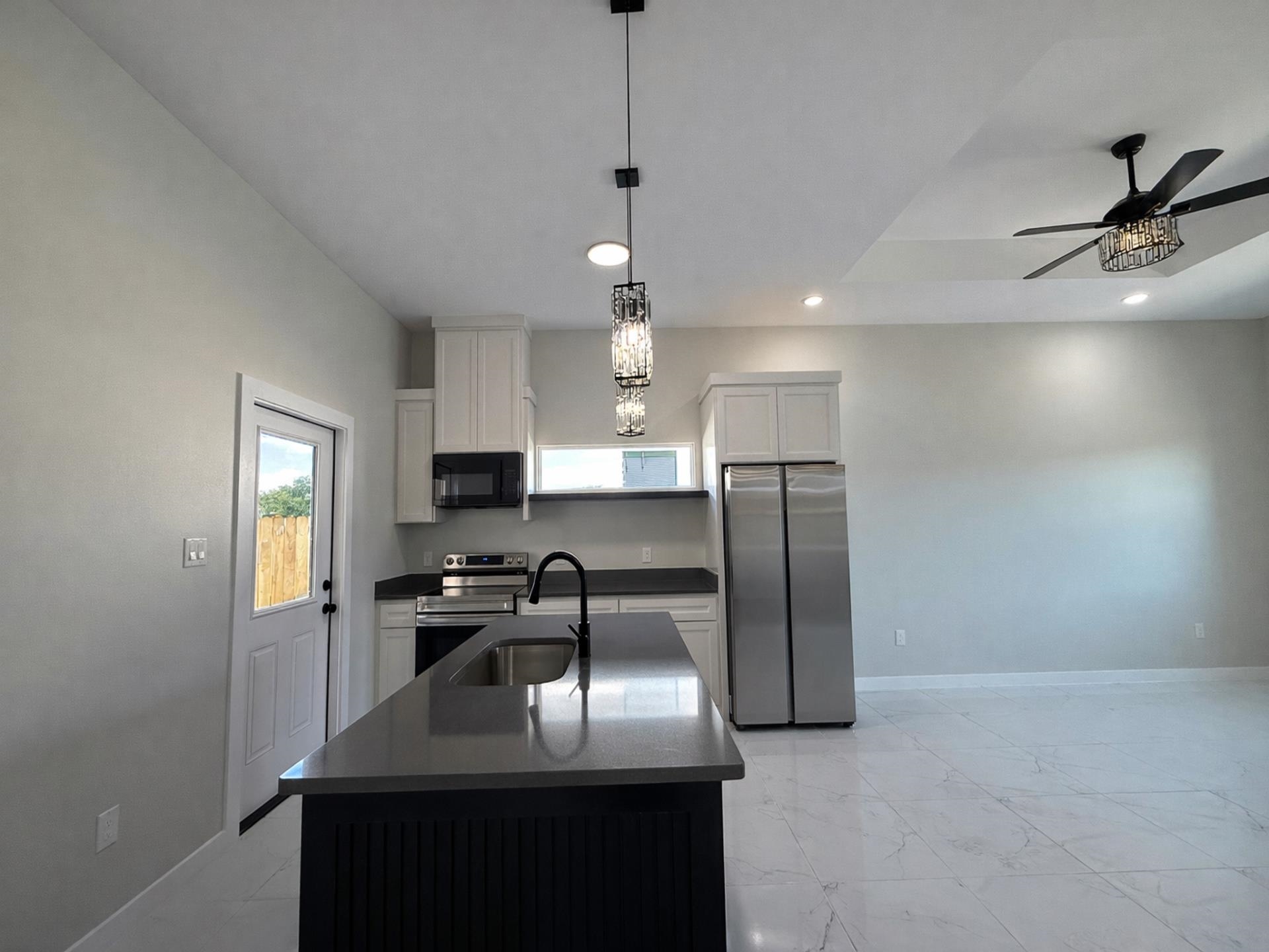 3806 Yoyis St. Property Photo 6
