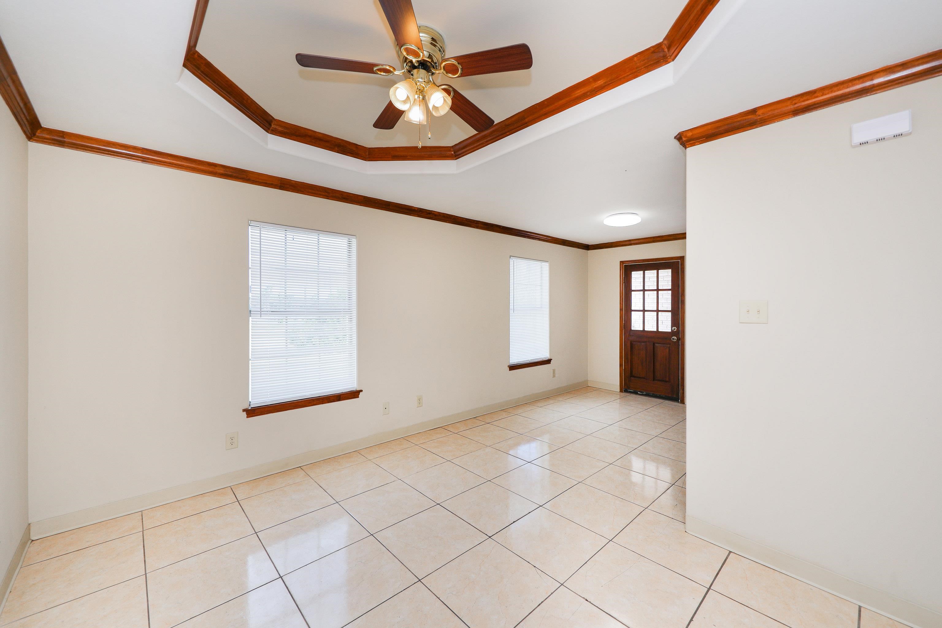 2704 San Agustin Ave 2 Property Photo 8