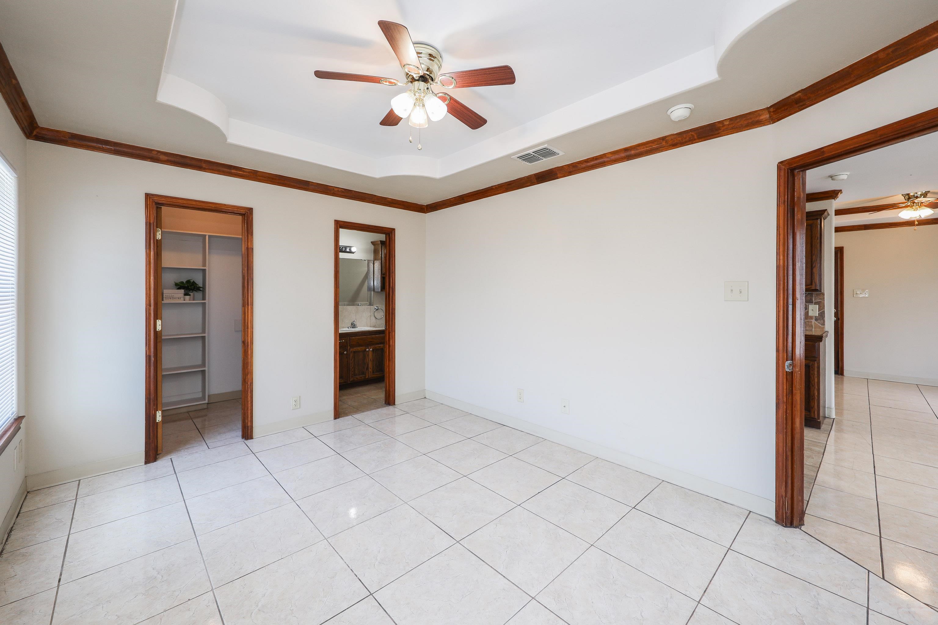2704 San Agustin Ave 2 Property Photo 19