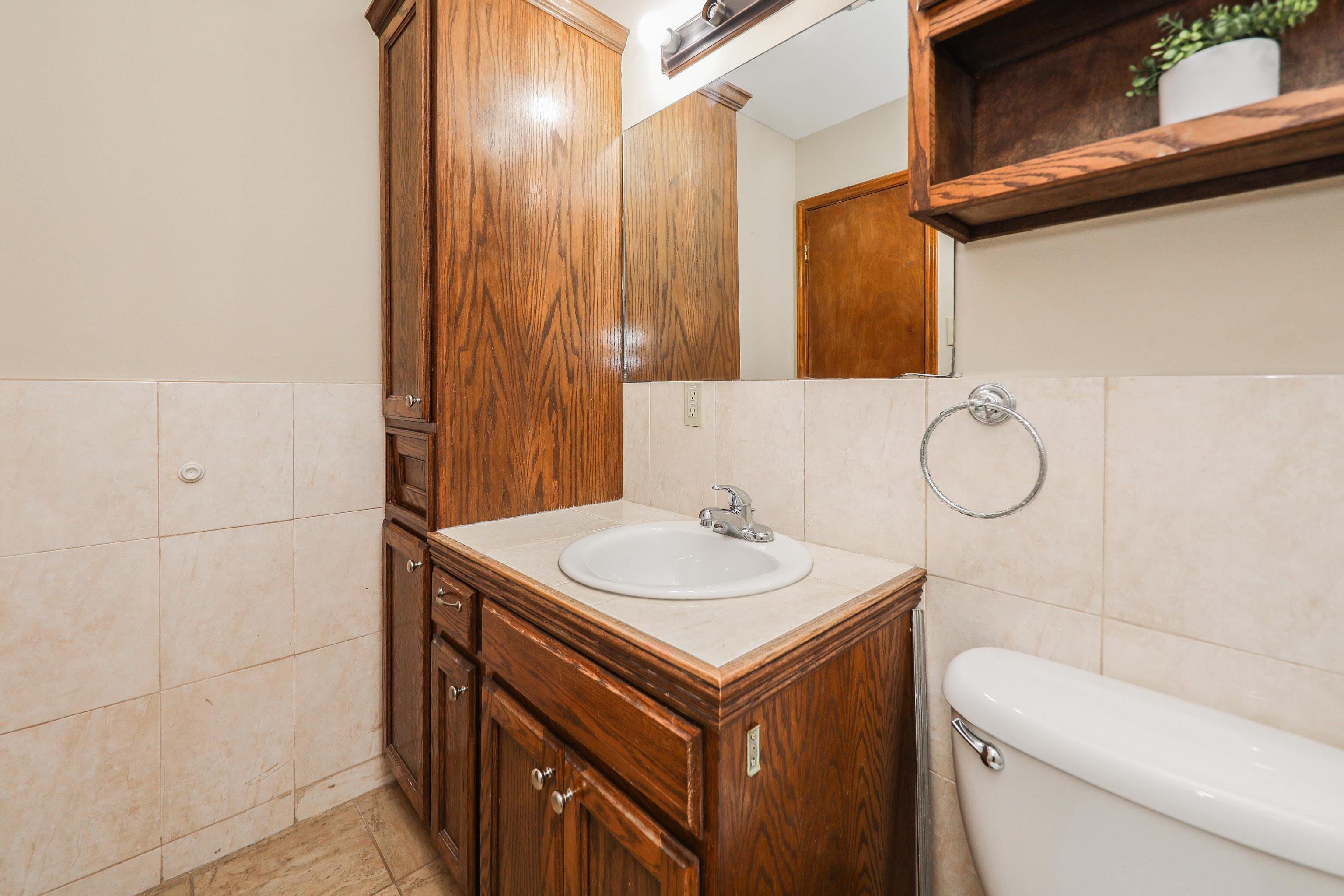 2704 San Agustin Ave 2 Property Photo 22