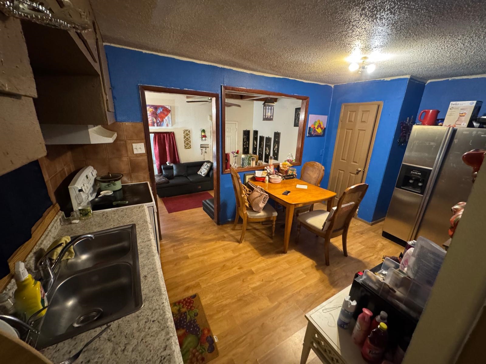 3017 Cleveland St Property Photo 5