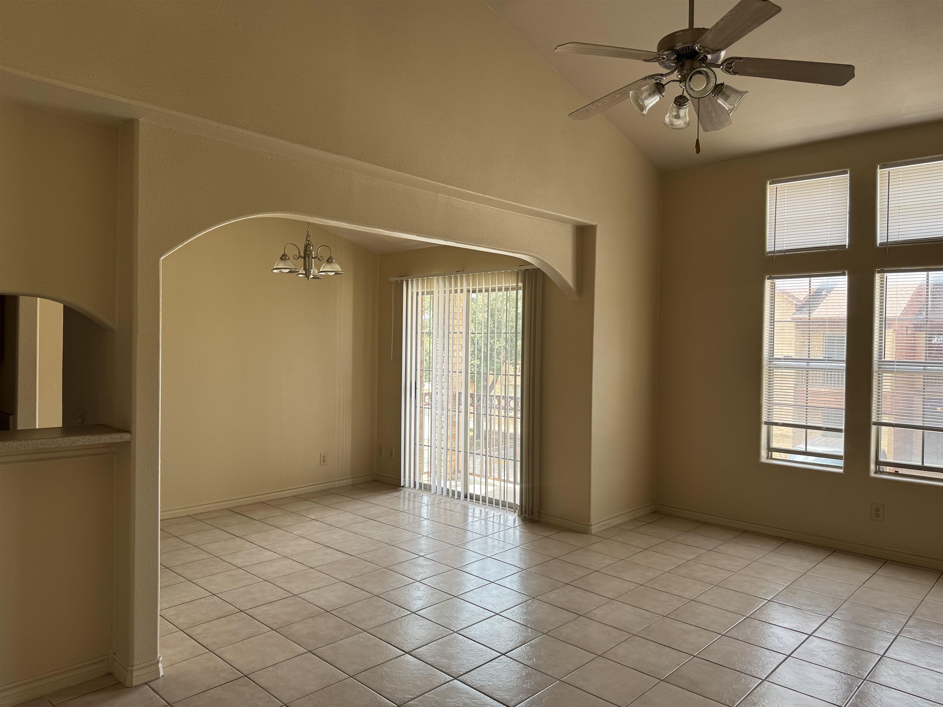1752 Tiara Trl 802 Property Photo 6