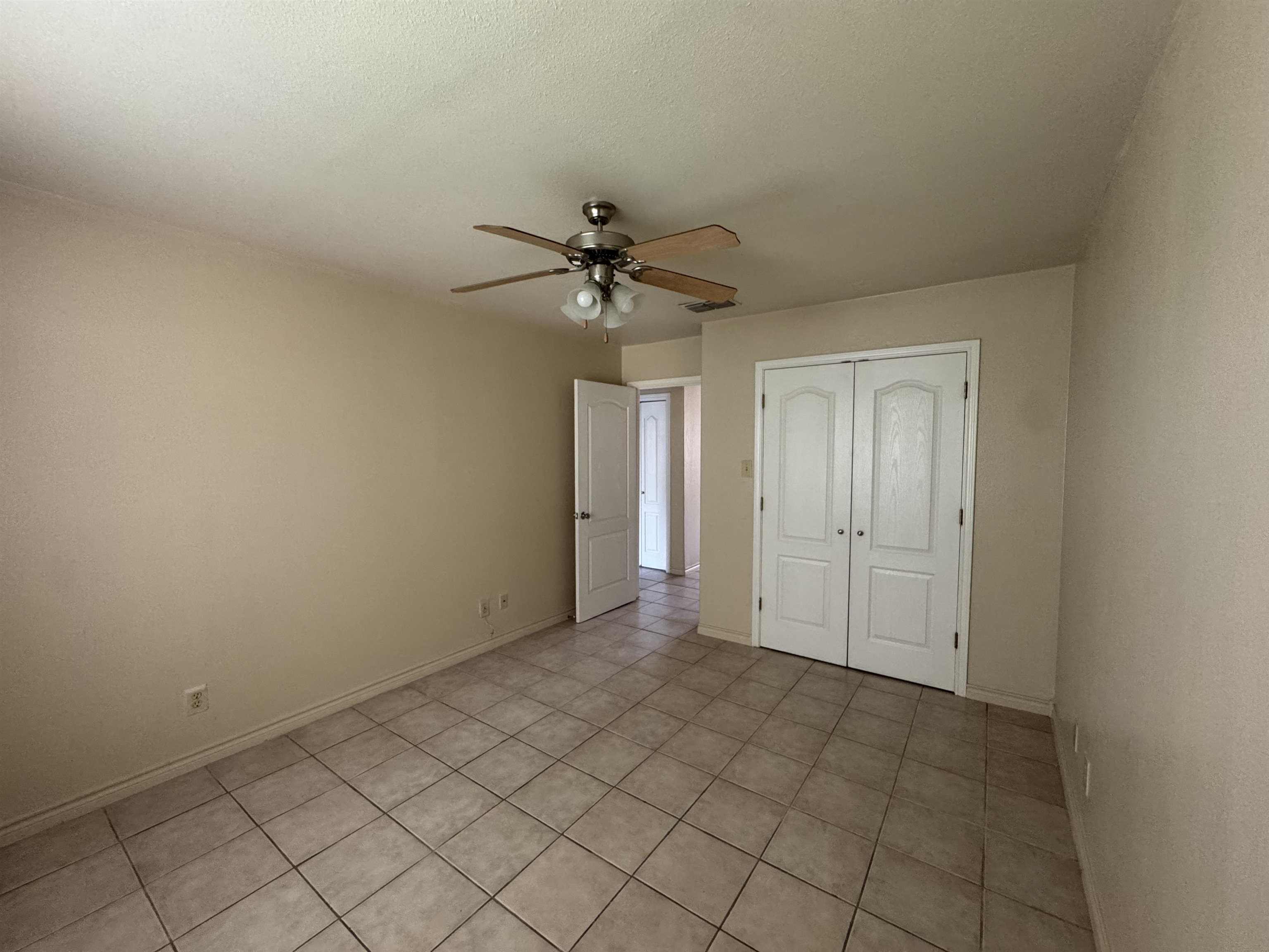 1752 Tiara Trl 802 Property Photo 12