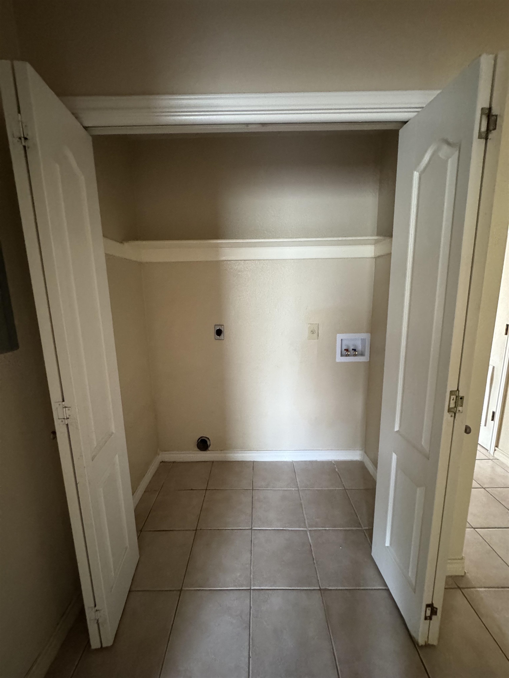 1752 Tiara Trl 802 Property Photo 15