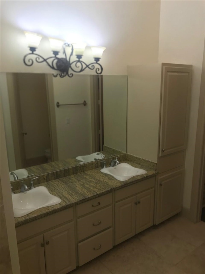2110 Bermuda Dr 11 Property Photo 10