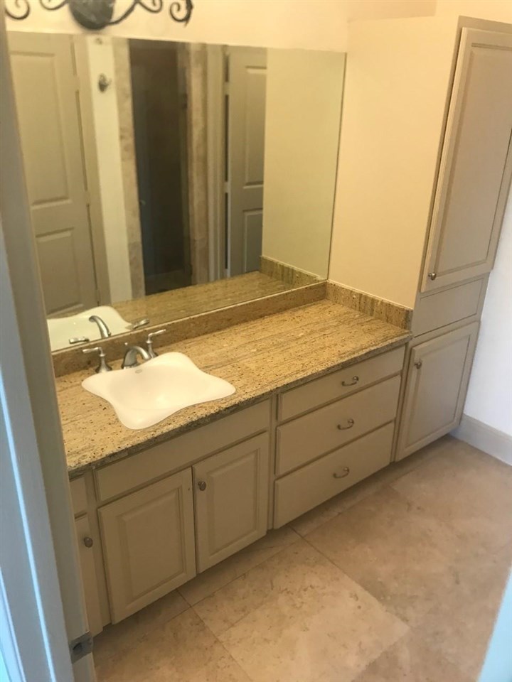 2110 Bermuda Dr 11 Property Photo 21