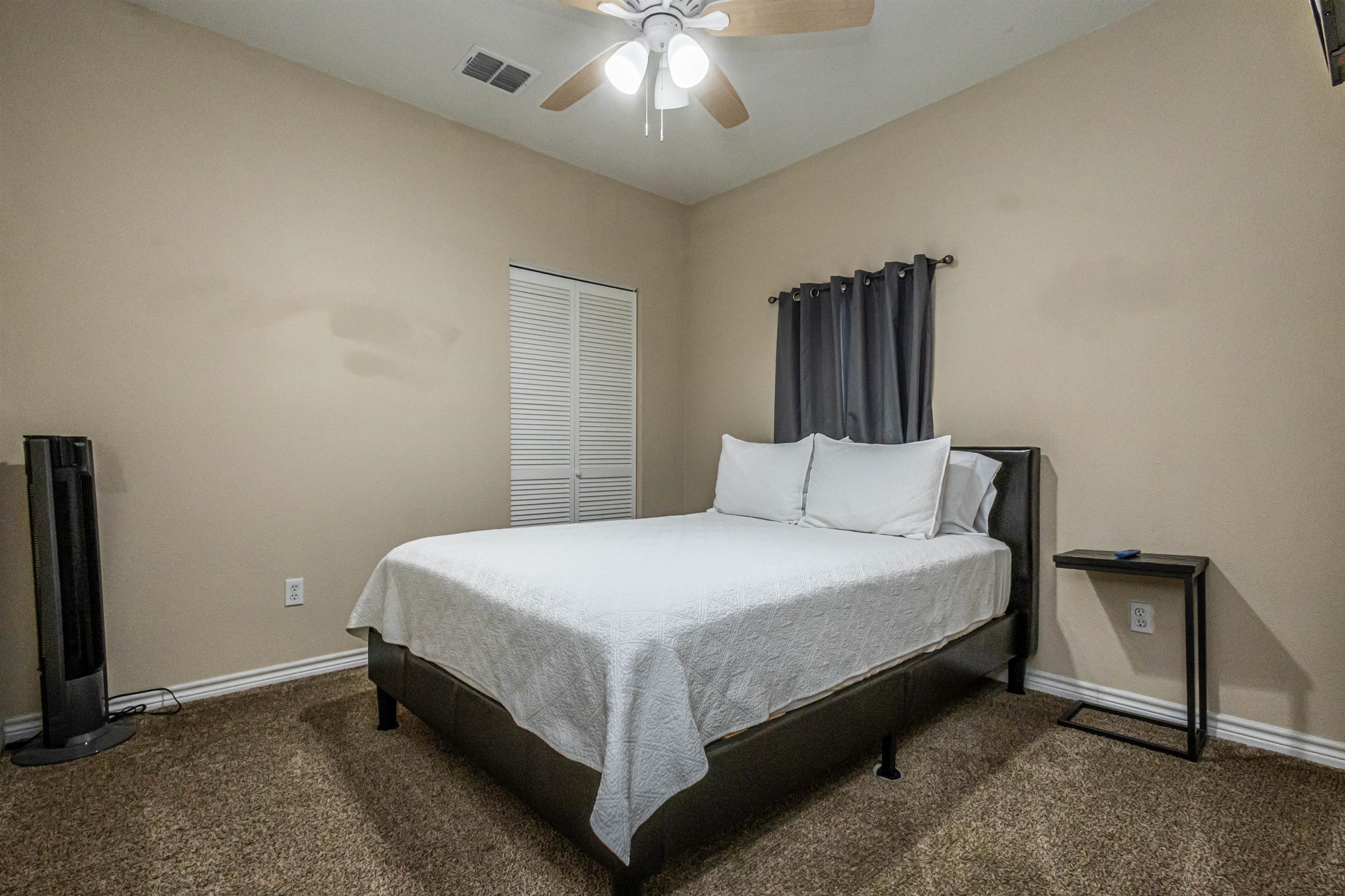1202 N Center Property Photo 16