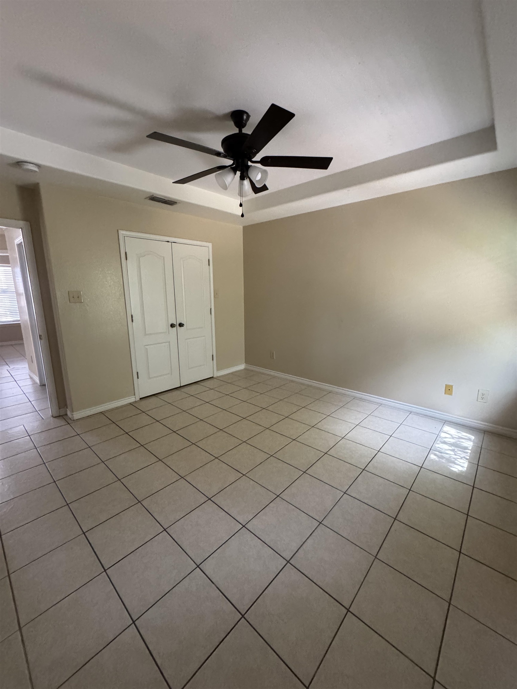9809 Sterling St. 14 Property Photo 11