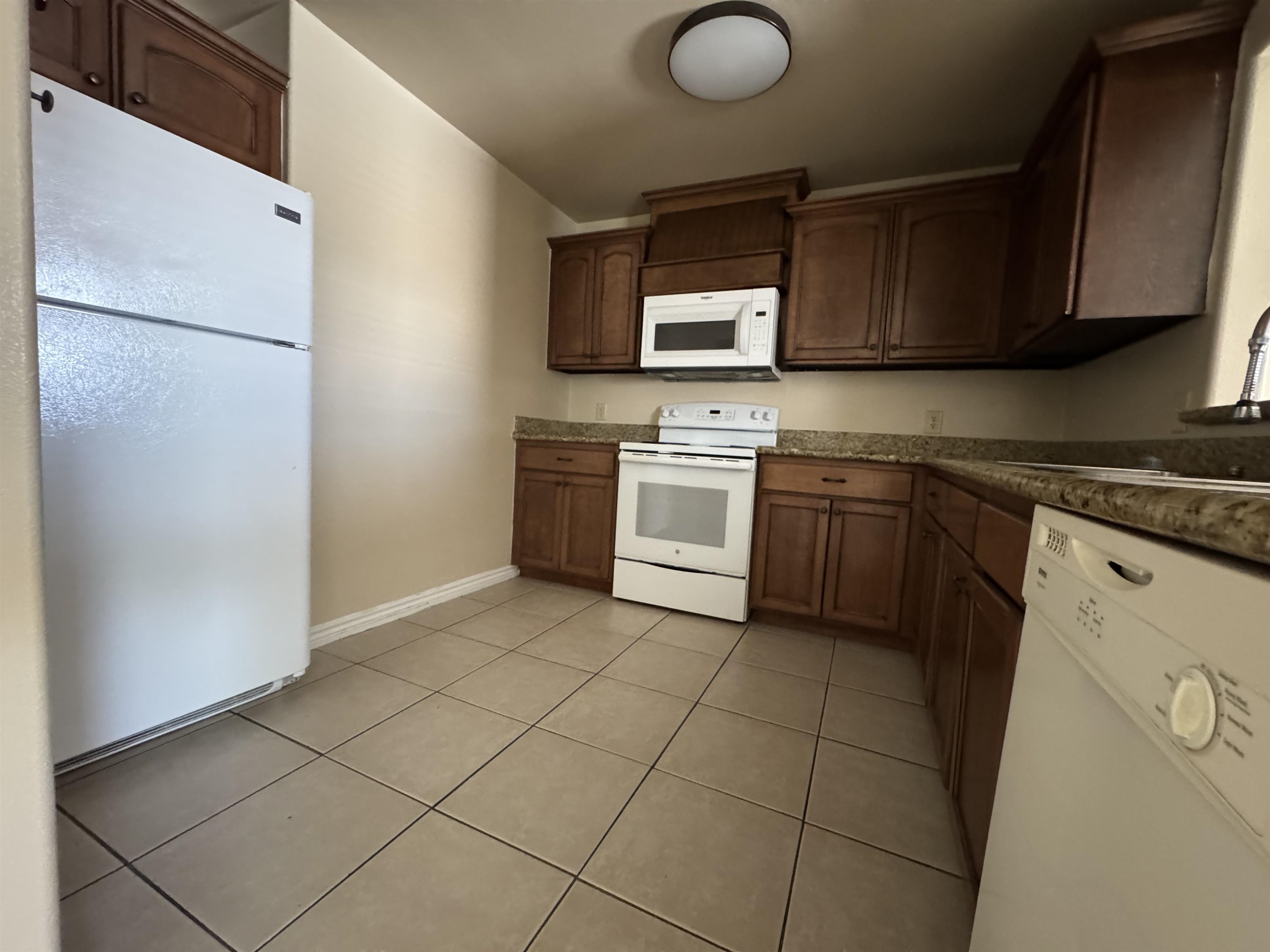 9809 Sterling St. 14 Property Photo 12