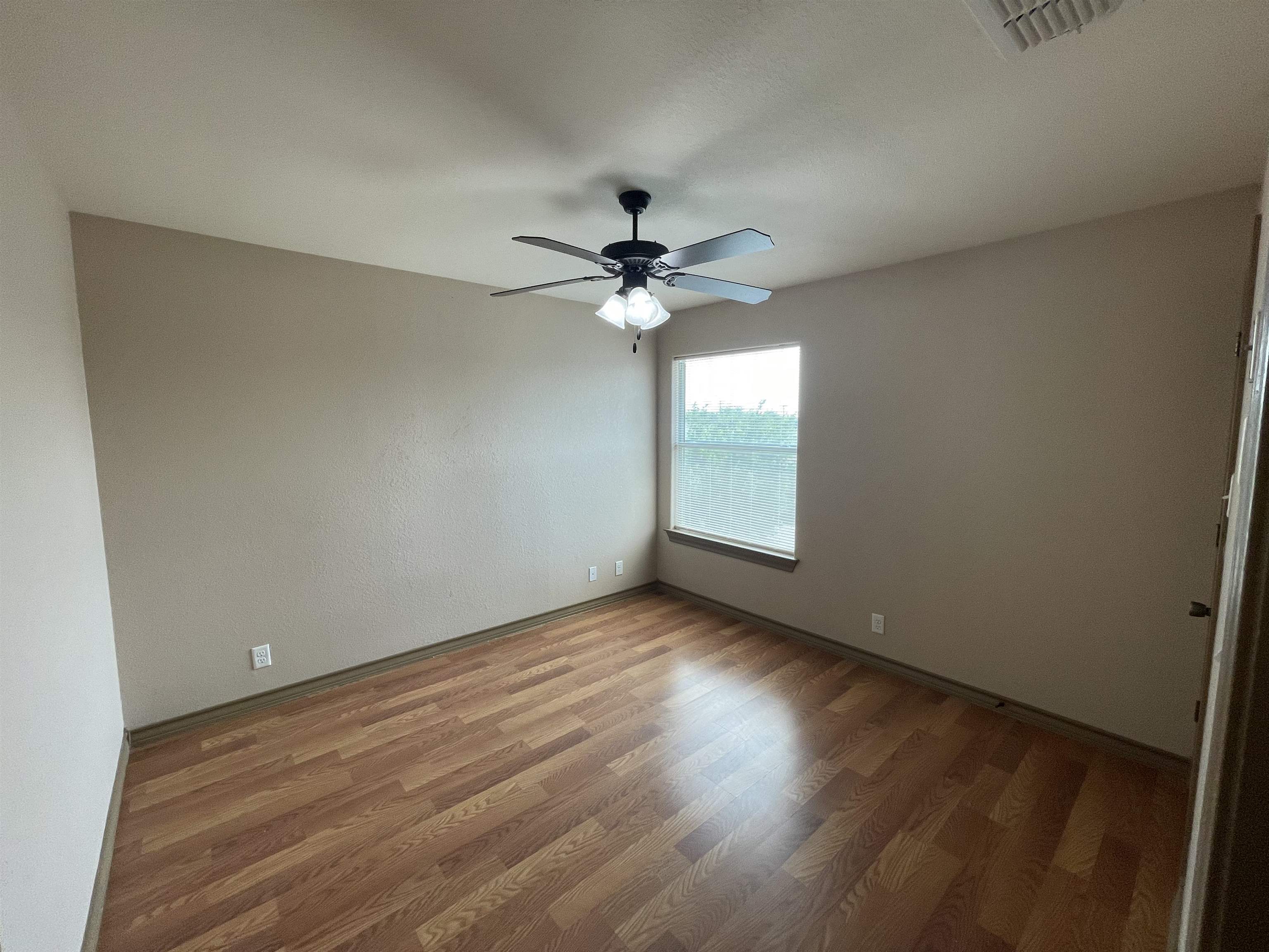 2314 Leo Reyes Ct Property Photo 14