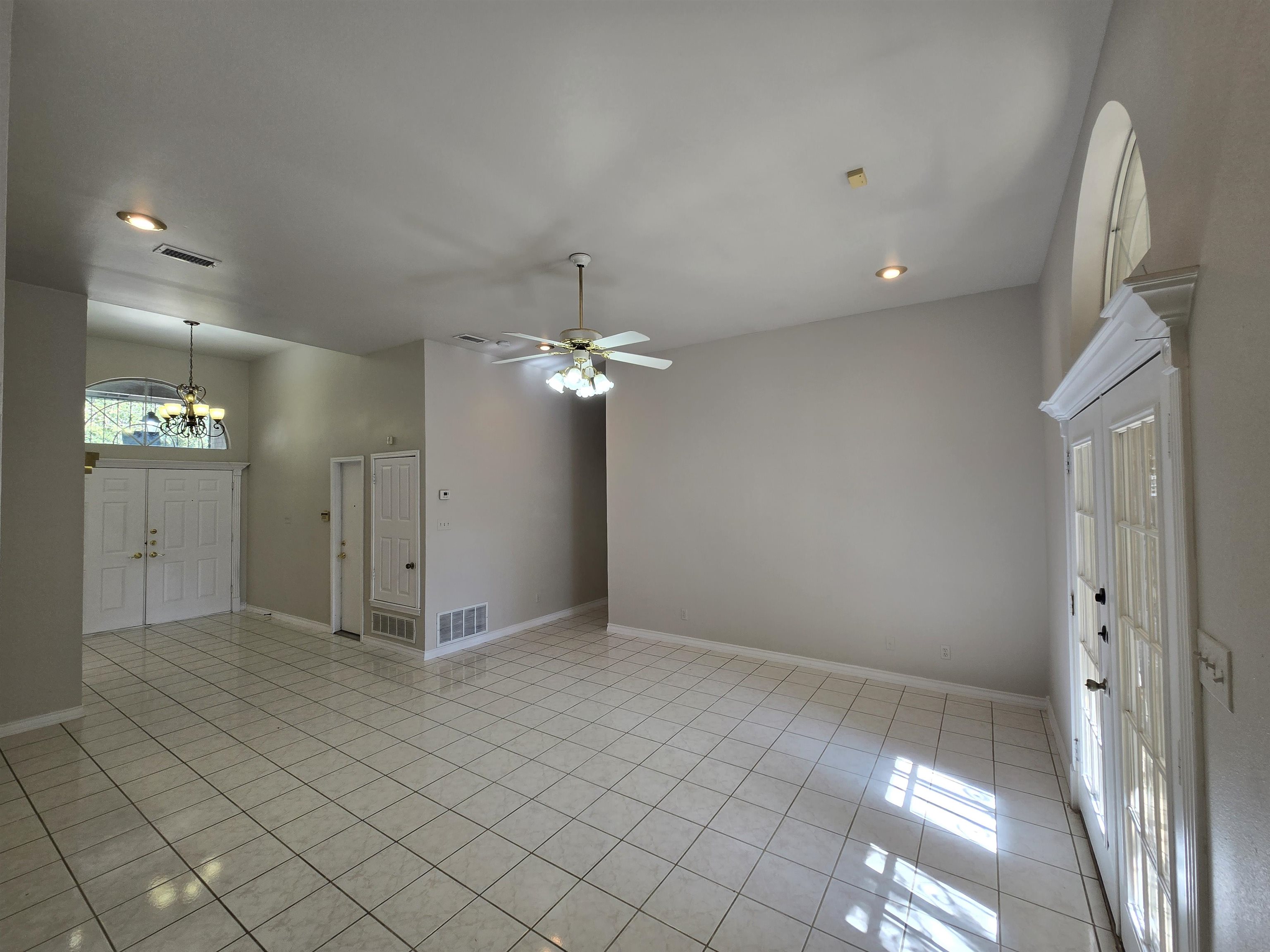 8802 Crossview Lp Property Photo 7