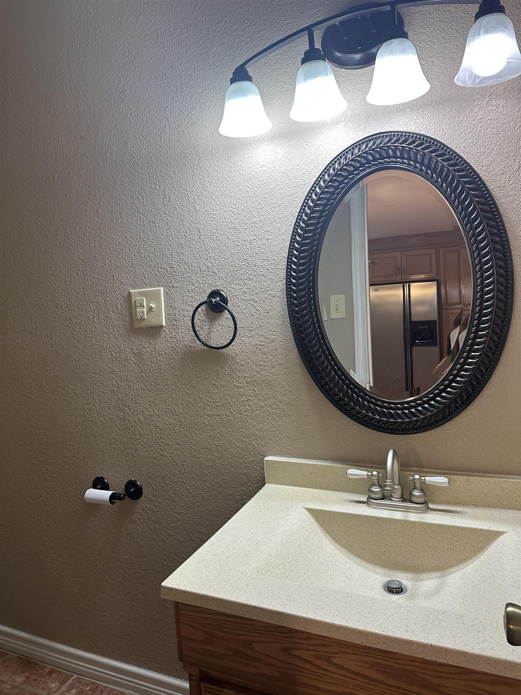 9019 Siller Lp Property Photo 6