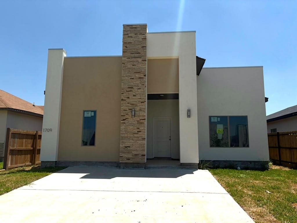 1709 Lomas Del Sur Blvd.
