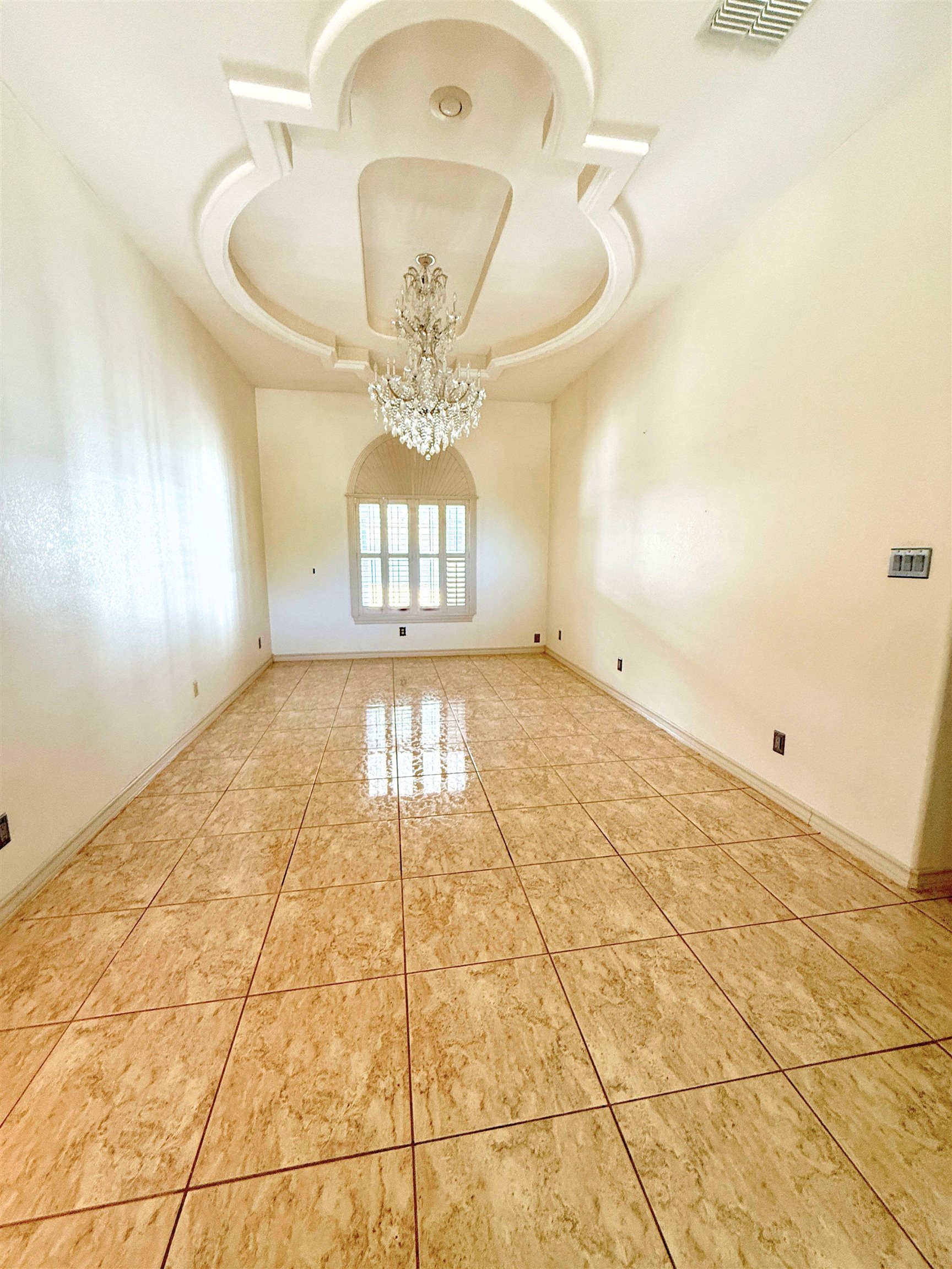 1822 Lemonwood Dr Property Photo 2
