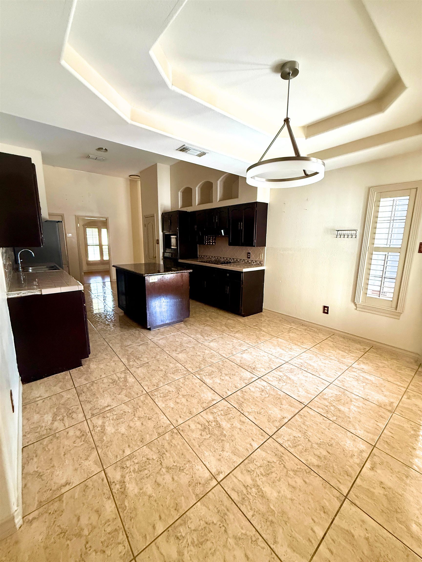 1822 Lemonwood Dr Property Photo 4