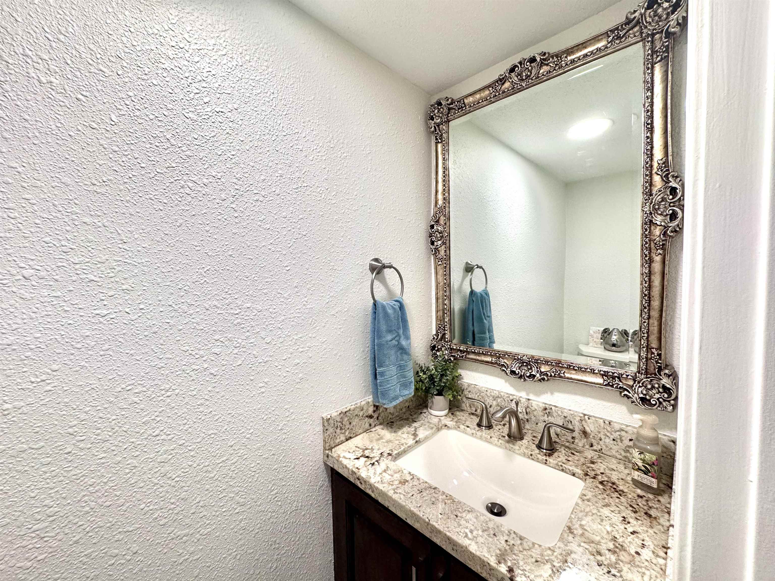 320 Merlin Rd Property Photo 10