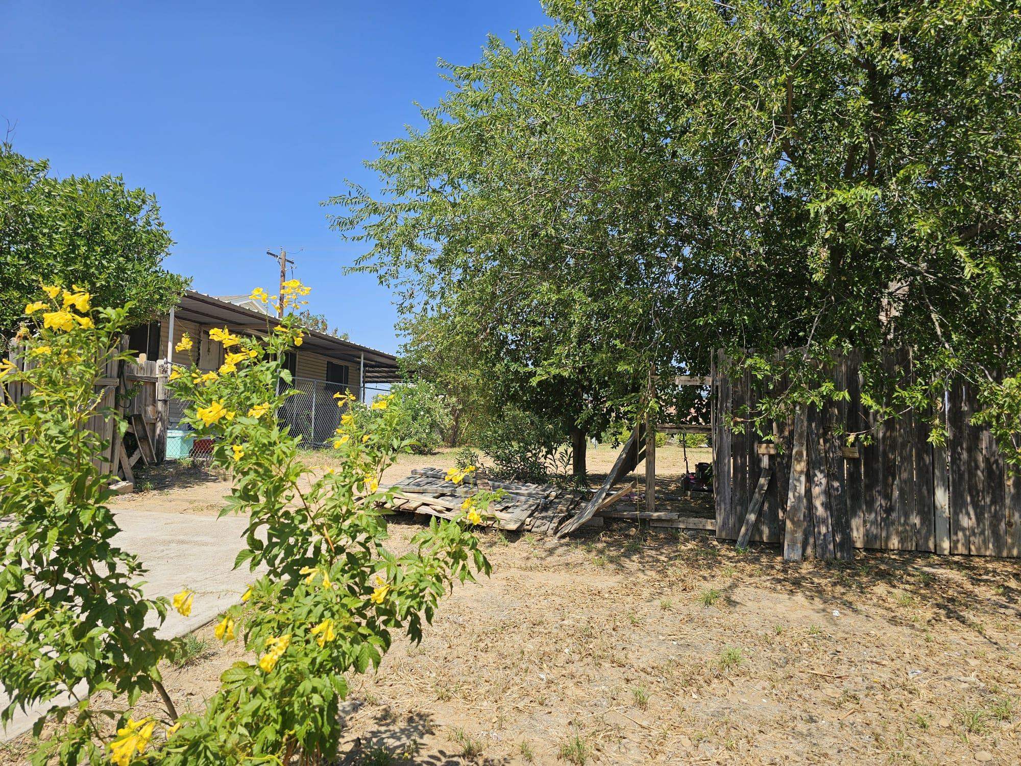 613 Valeria Lp Property Photo 4