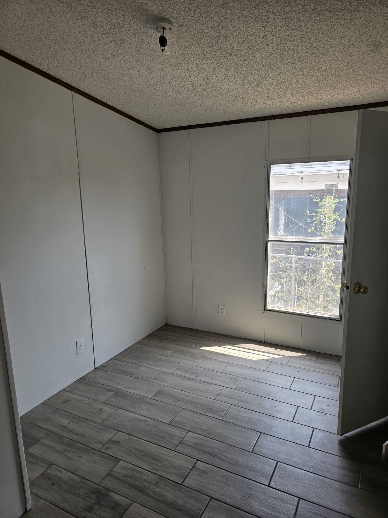613 Valeria Lp Property Photo 14